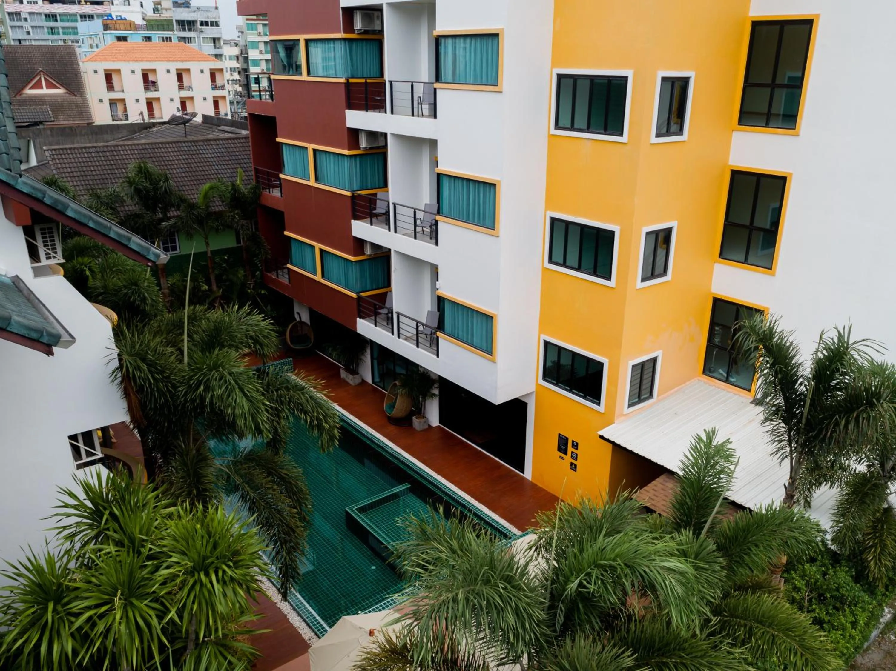 Pool view in Buasri Boutique Patong