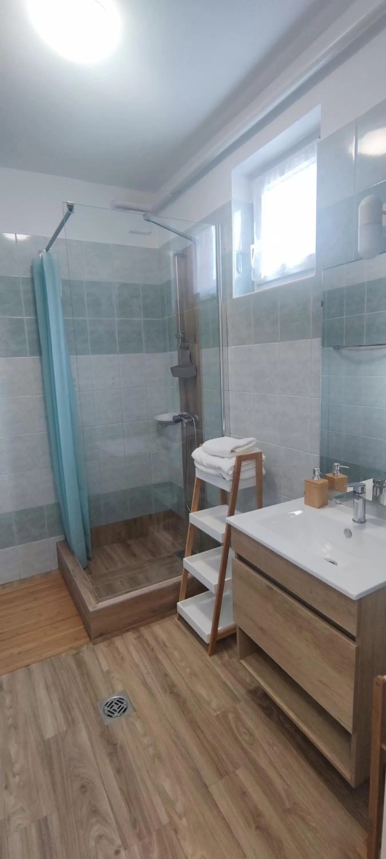 Shower in Nova Suites