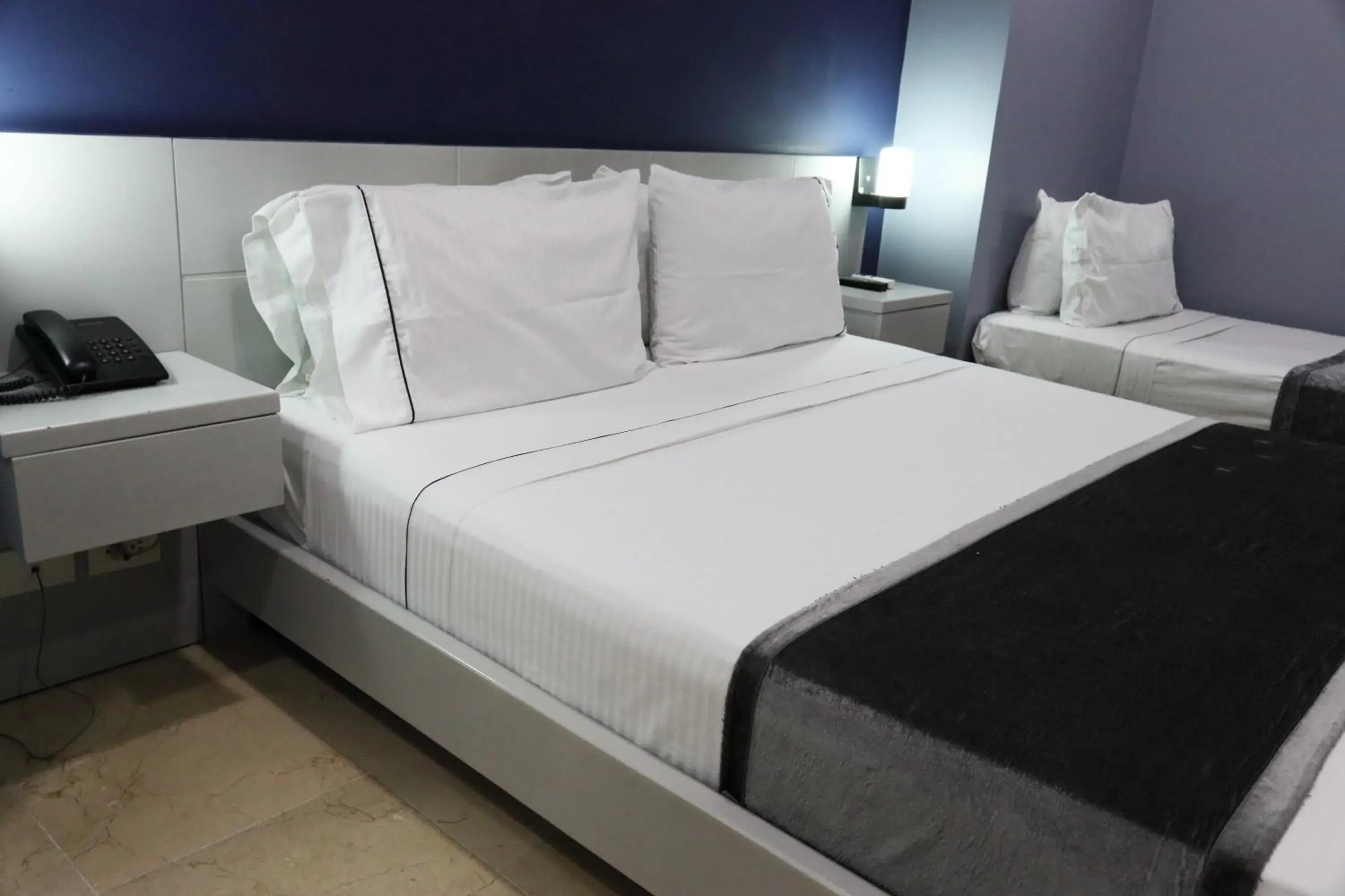 Photo of the whole room, Bed in Hotel Lleras 10 Photo of the whole room, Bed in Hotel Lleras 10