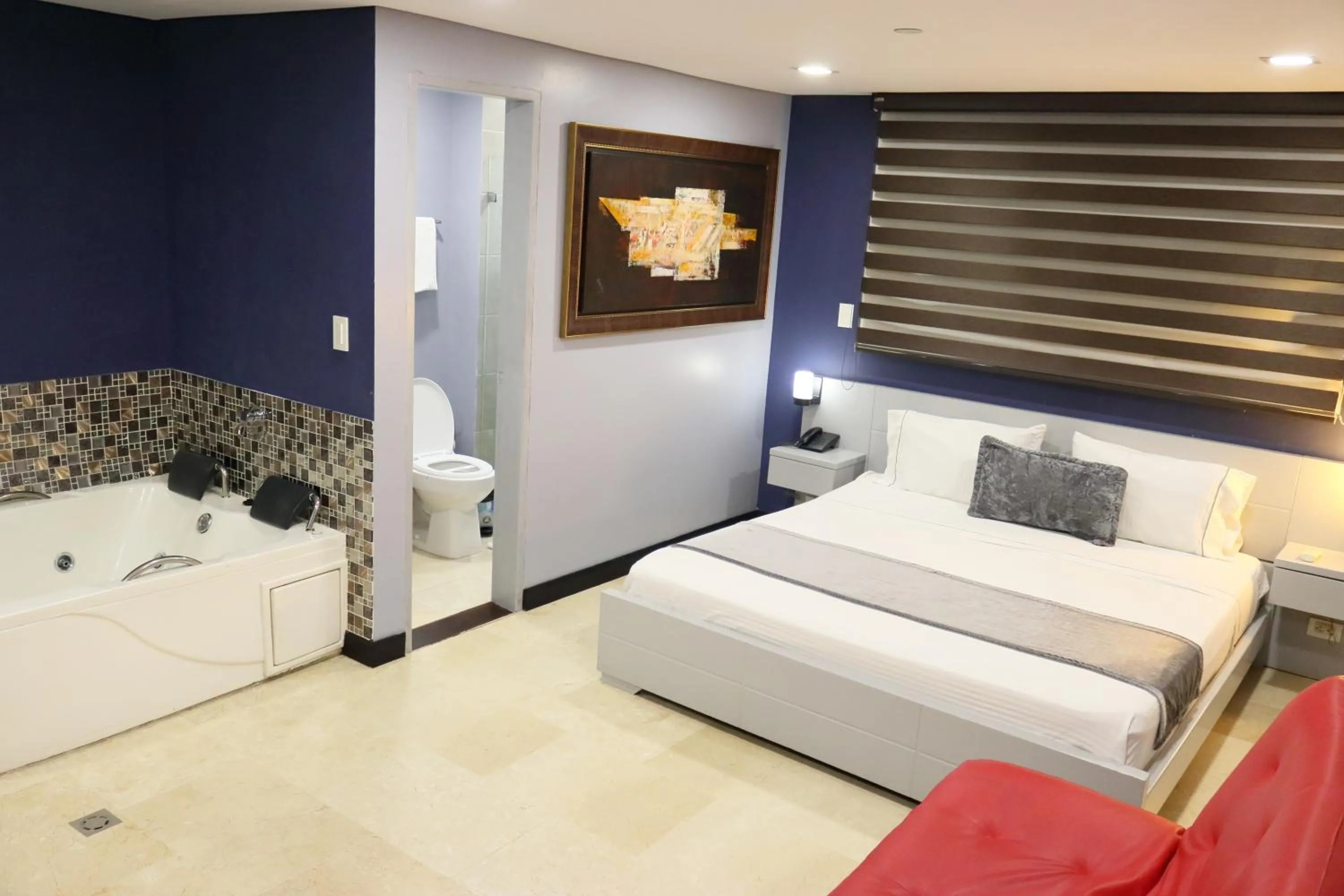 Photo of the whole room, Bed in Hotel Lleras 10