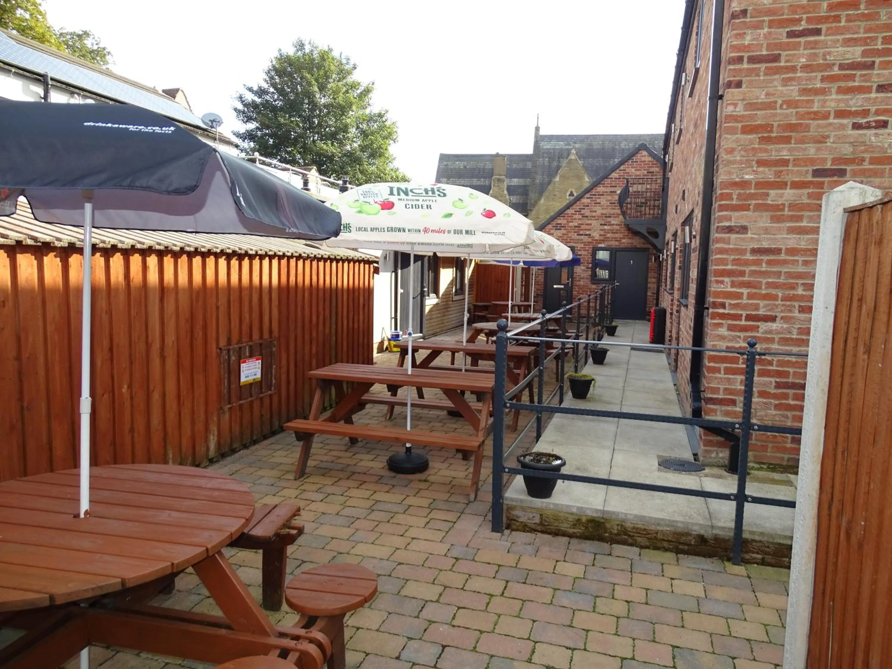 Patio in Oddfellows Hotel
