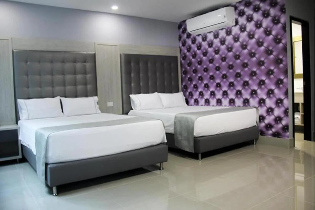 Photo of the whole room, Bed in Hotel Lleras Express