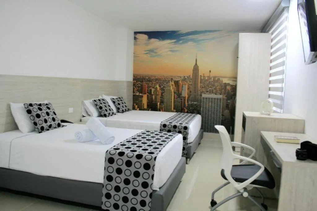 Bed in Hotel Lleras Express