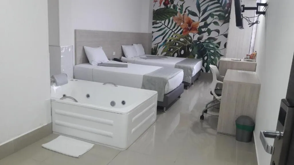 Bed in Hotel Lleras Express