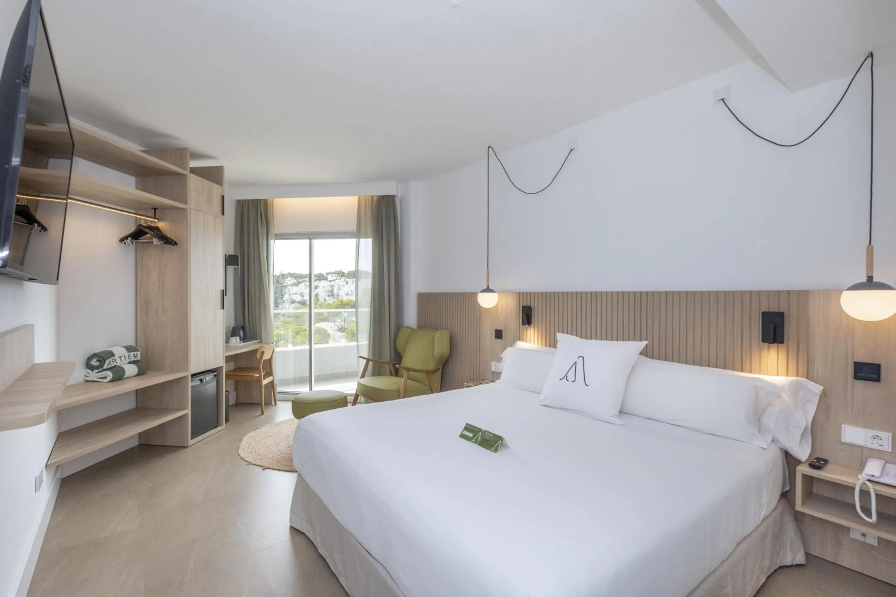 Photo of the whole room, Bed in ARTIEM Audax - Adults Only