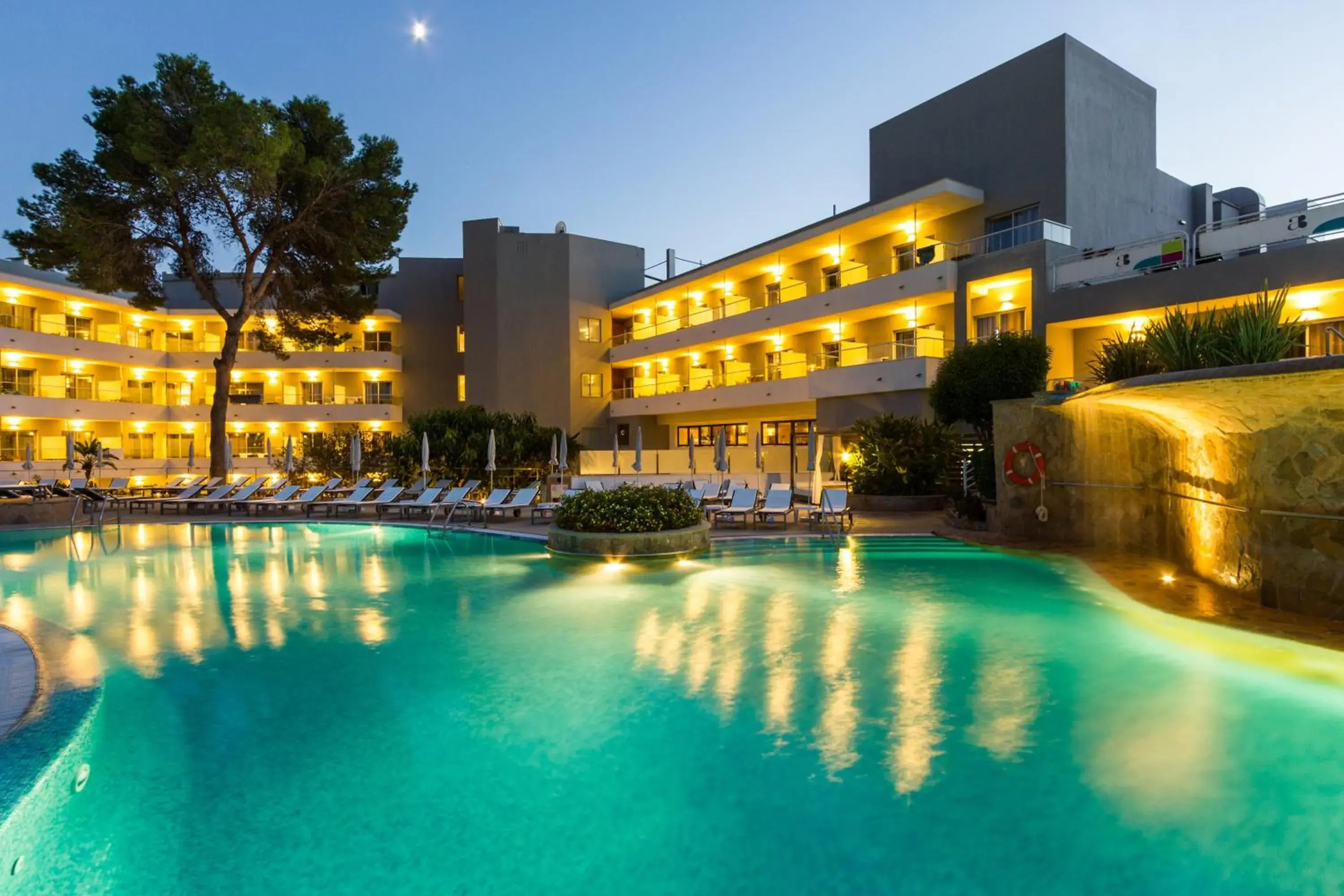 Property building in ARTIEM Audax - Adults Only Property building in ARTIEM Audax - Adults Only