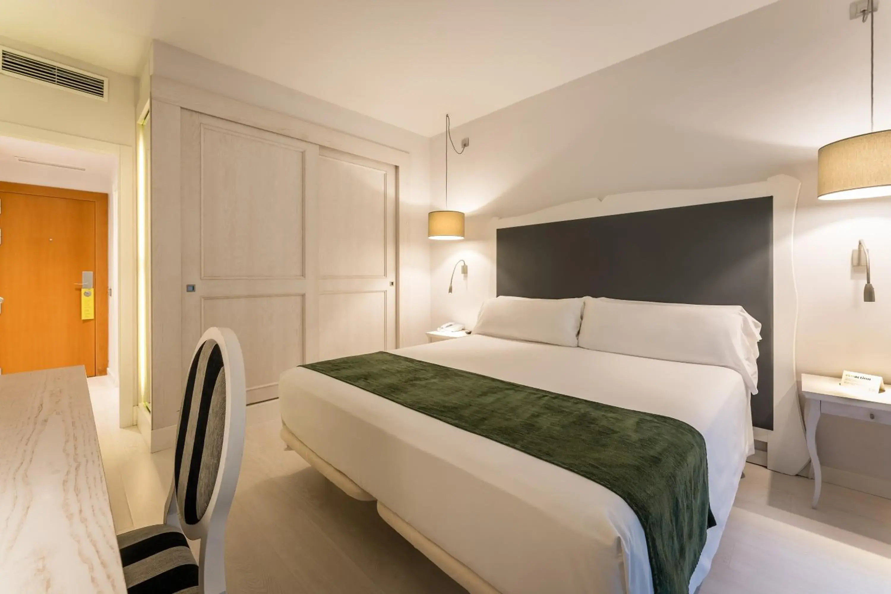 Bed in ARTIEM Audax - Adults Only Bed in ARTIEM Audax - Adults Only