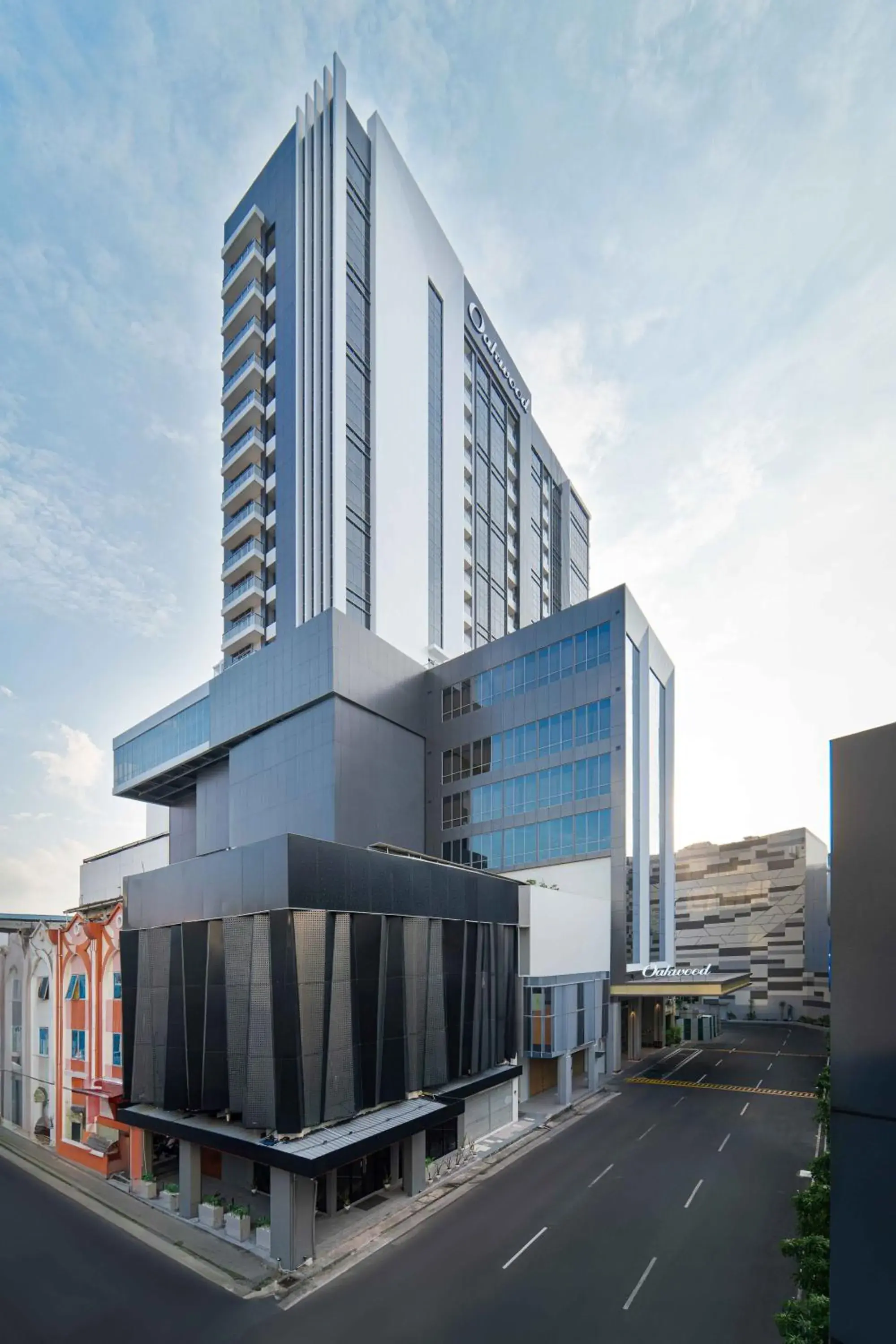 Property building in Oakwood Hotel & Apartments Grand Batam Property building in Oakwood Hotel & Apartments Grand Batam