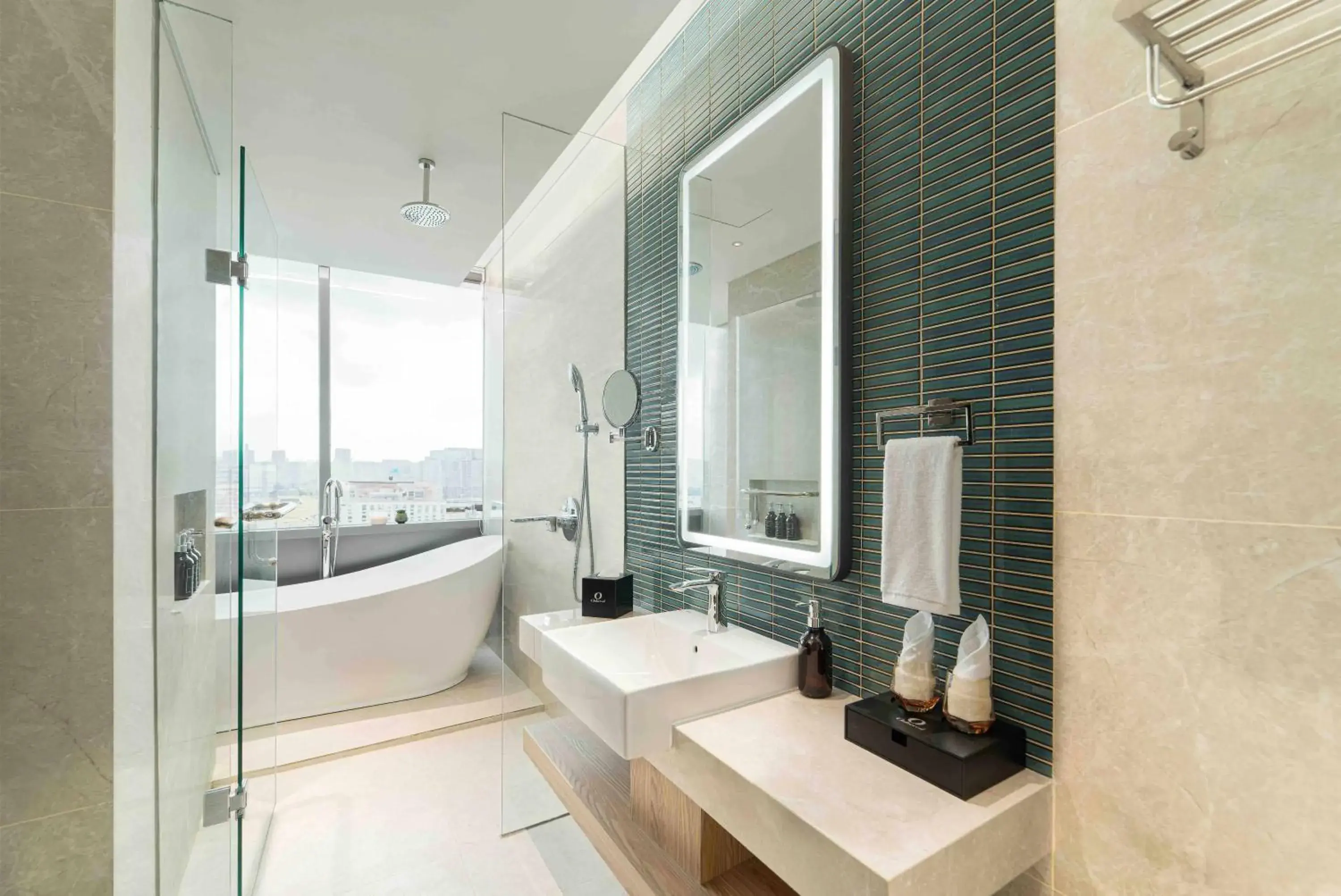 Bathroom in Oakwood Hotel & Apartments Grand Batam Bathroom in Oakwood Hotel & Apartments Grand Batam