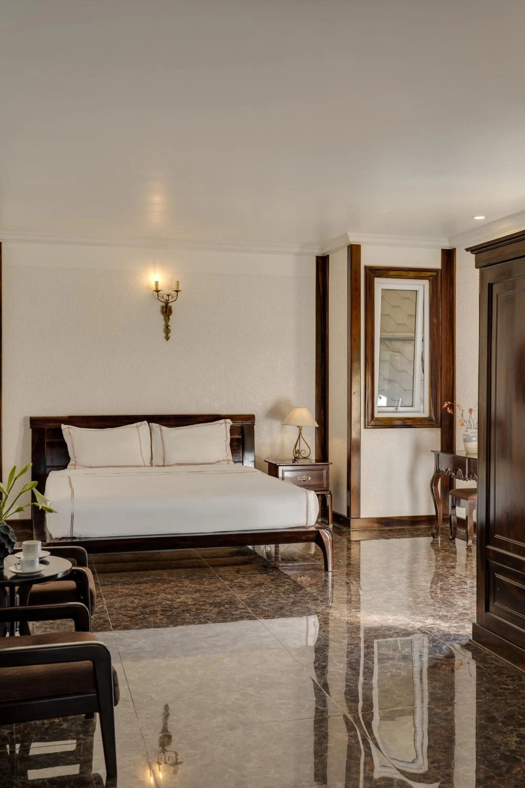 Bed in The Manor Villas Da Lat