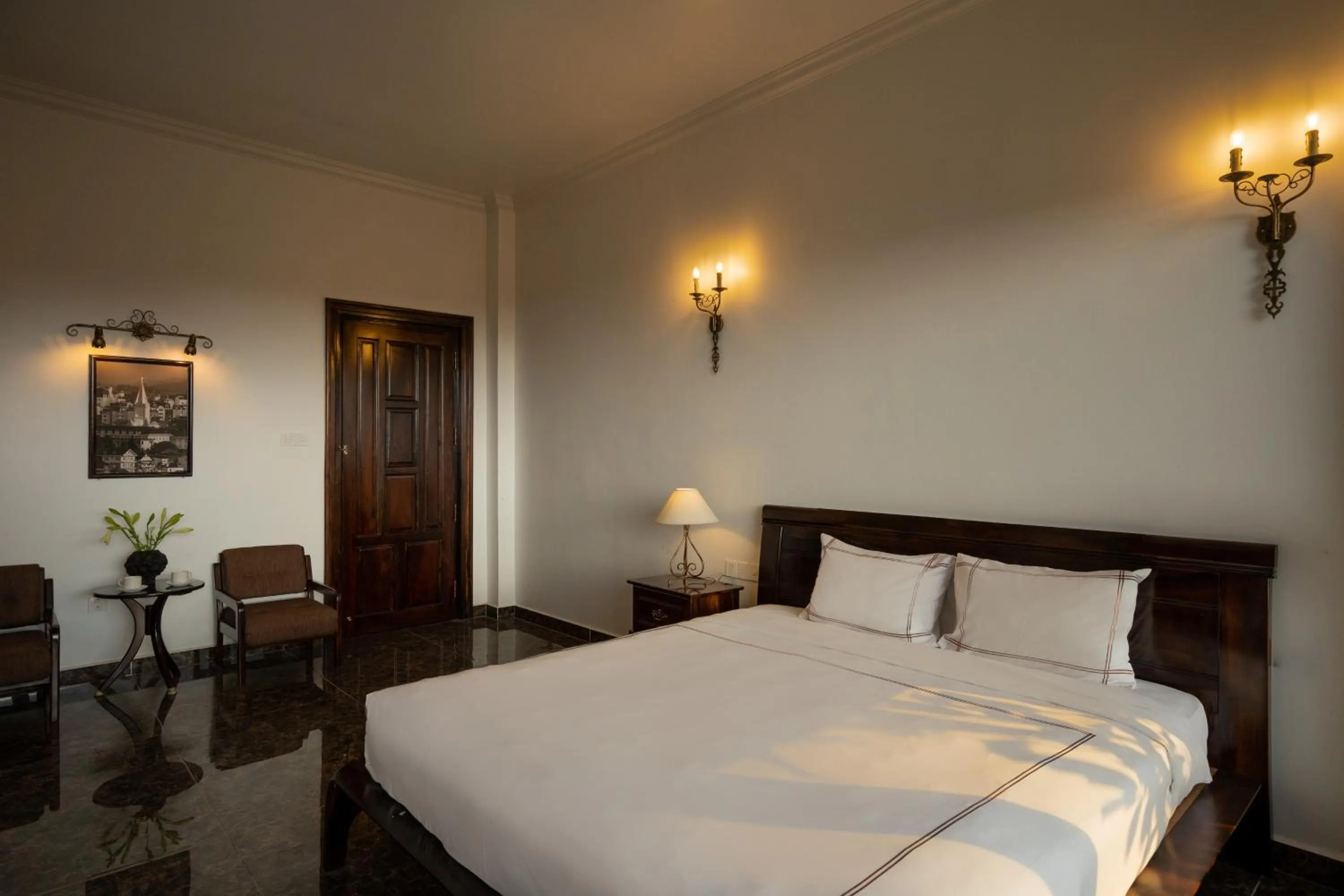 Bed in The Manor Villas Da Lat