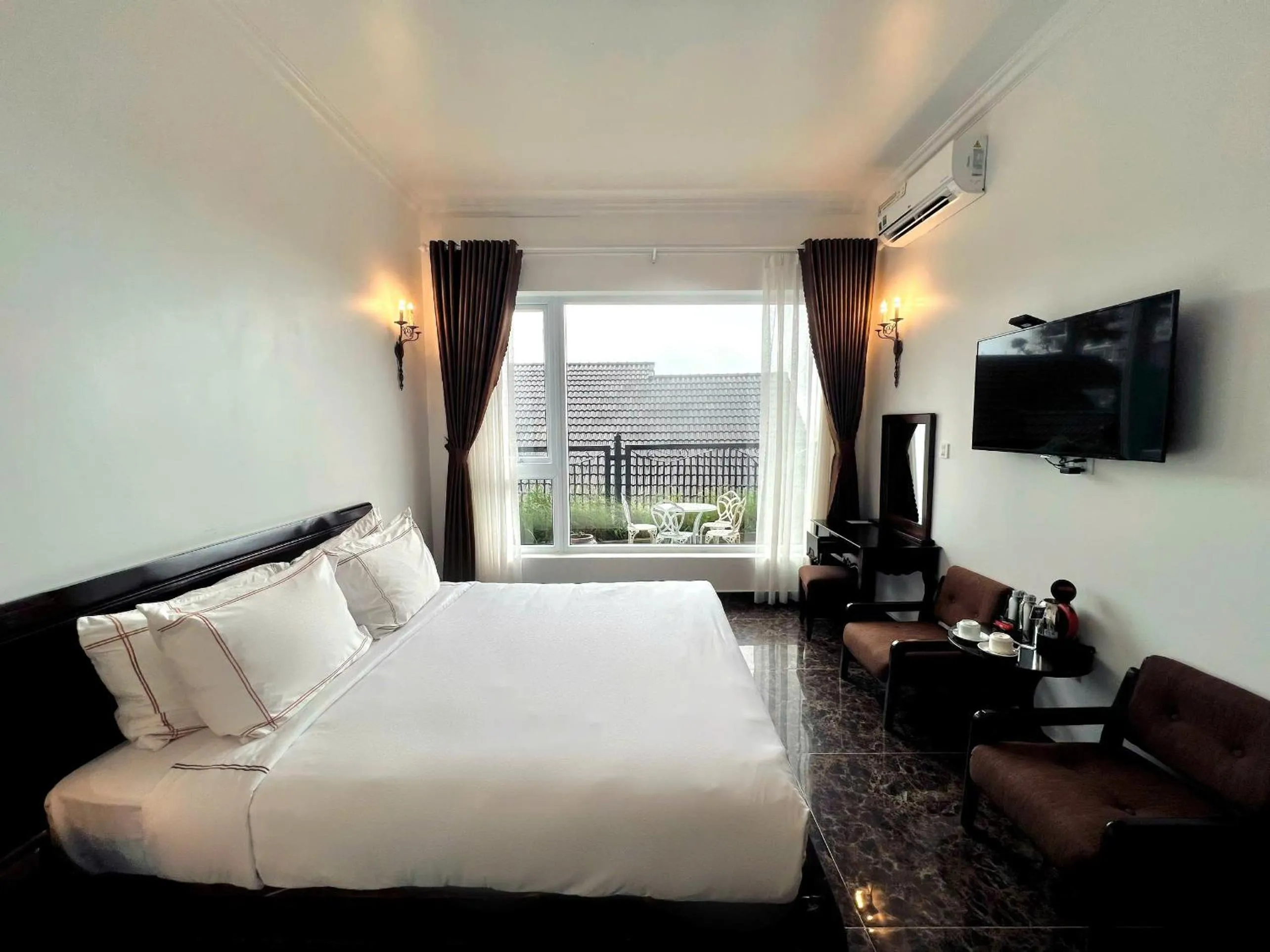 Bed in The Manor Villas Da Lat