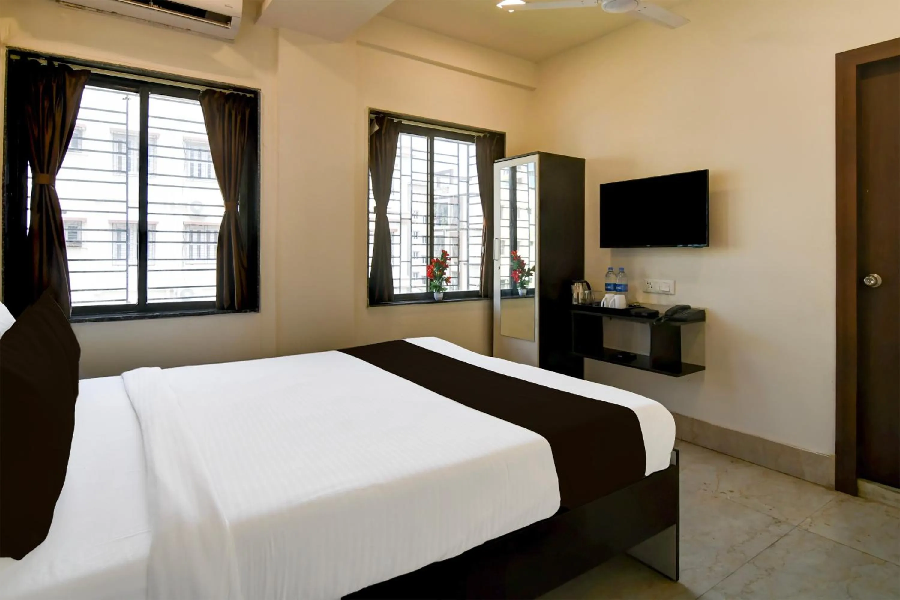 Bedroom, Bed in Super Collection O New Town AI Block