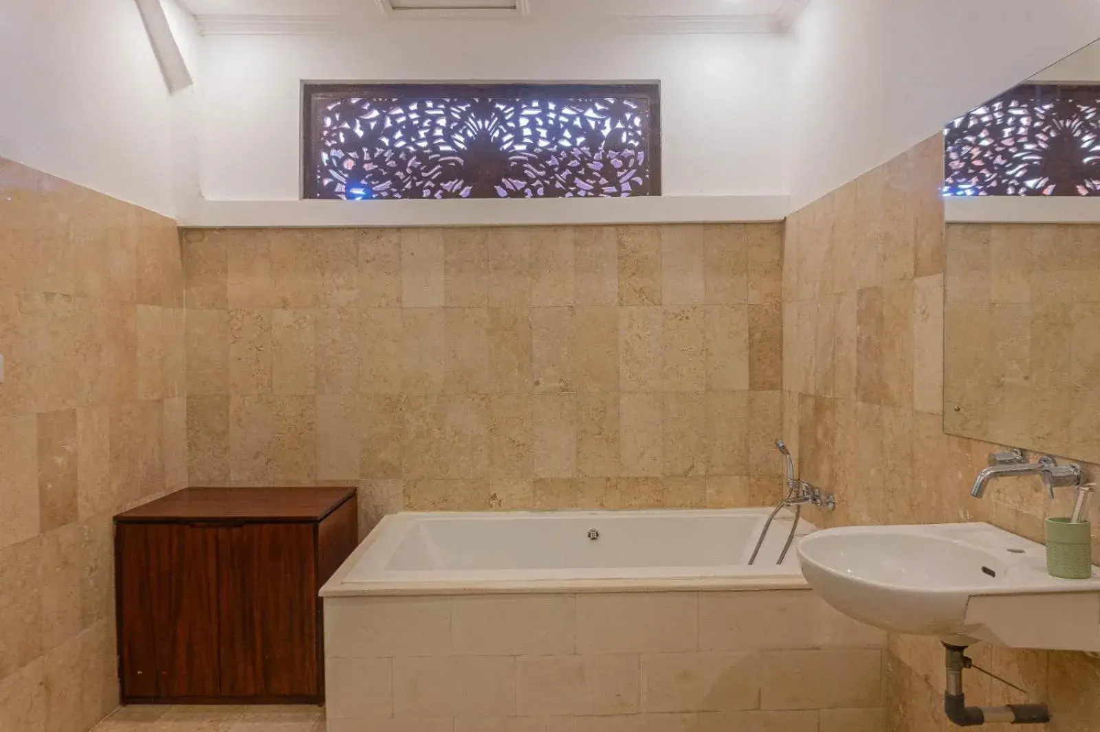 Suite with Balcony in Lavender - Gumicik, Ketewel Suite with Balcony in Lavender - Gumicik, Ketewel