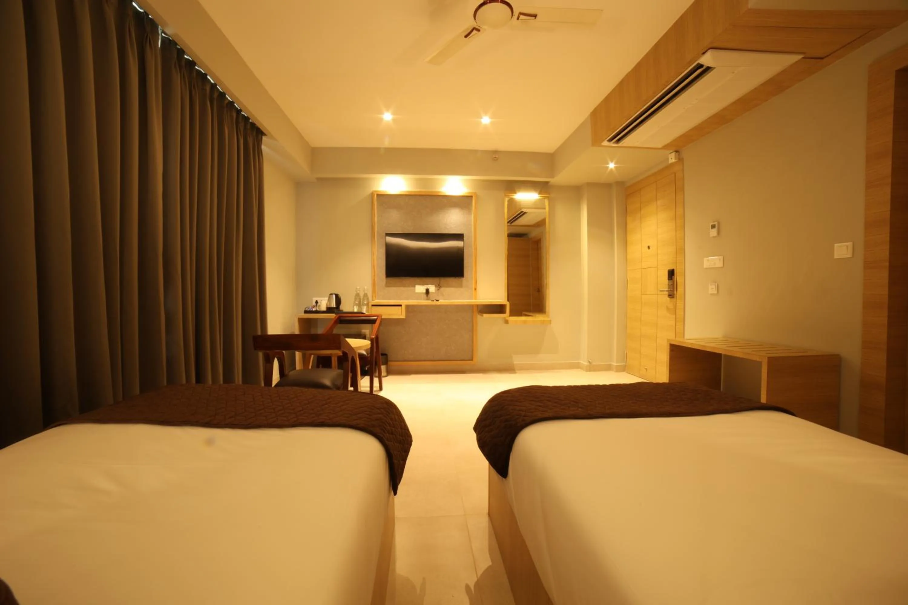 Bed in NORTHIN Hotel Kolkata Airport