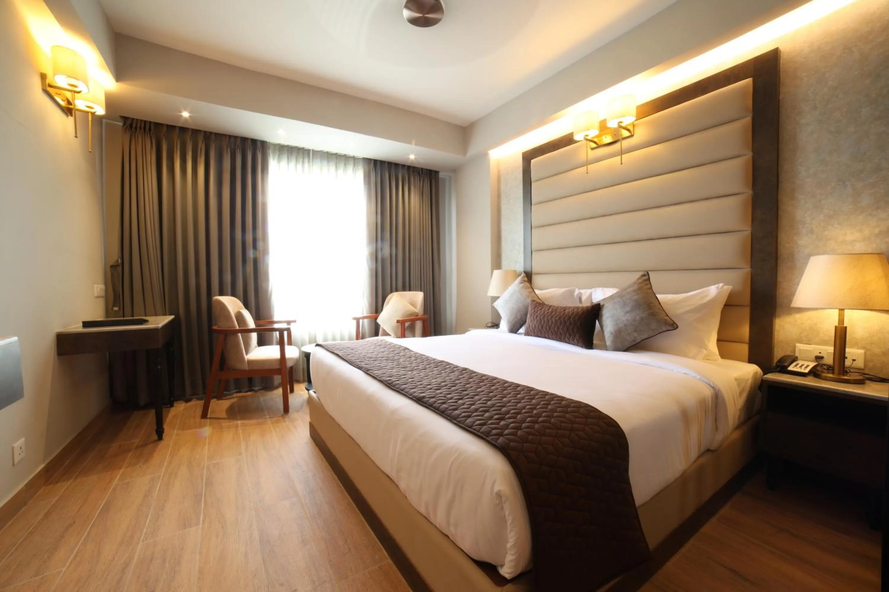 Quiet street view, Bed in NORTHIN Hotel Kolkata Airport