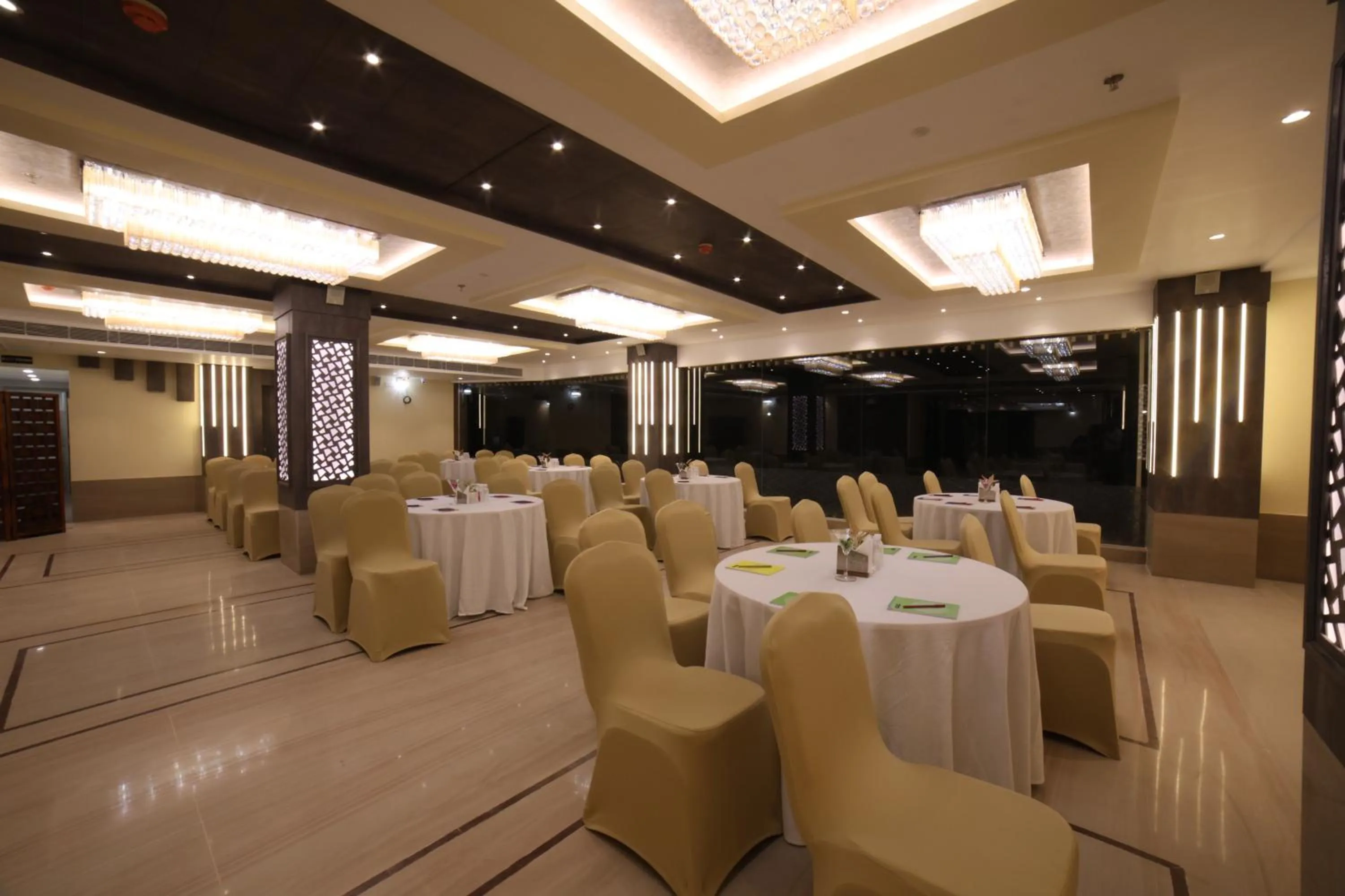 Banquet/Function facilities in NORTHIN Hotel Kolkata Airport