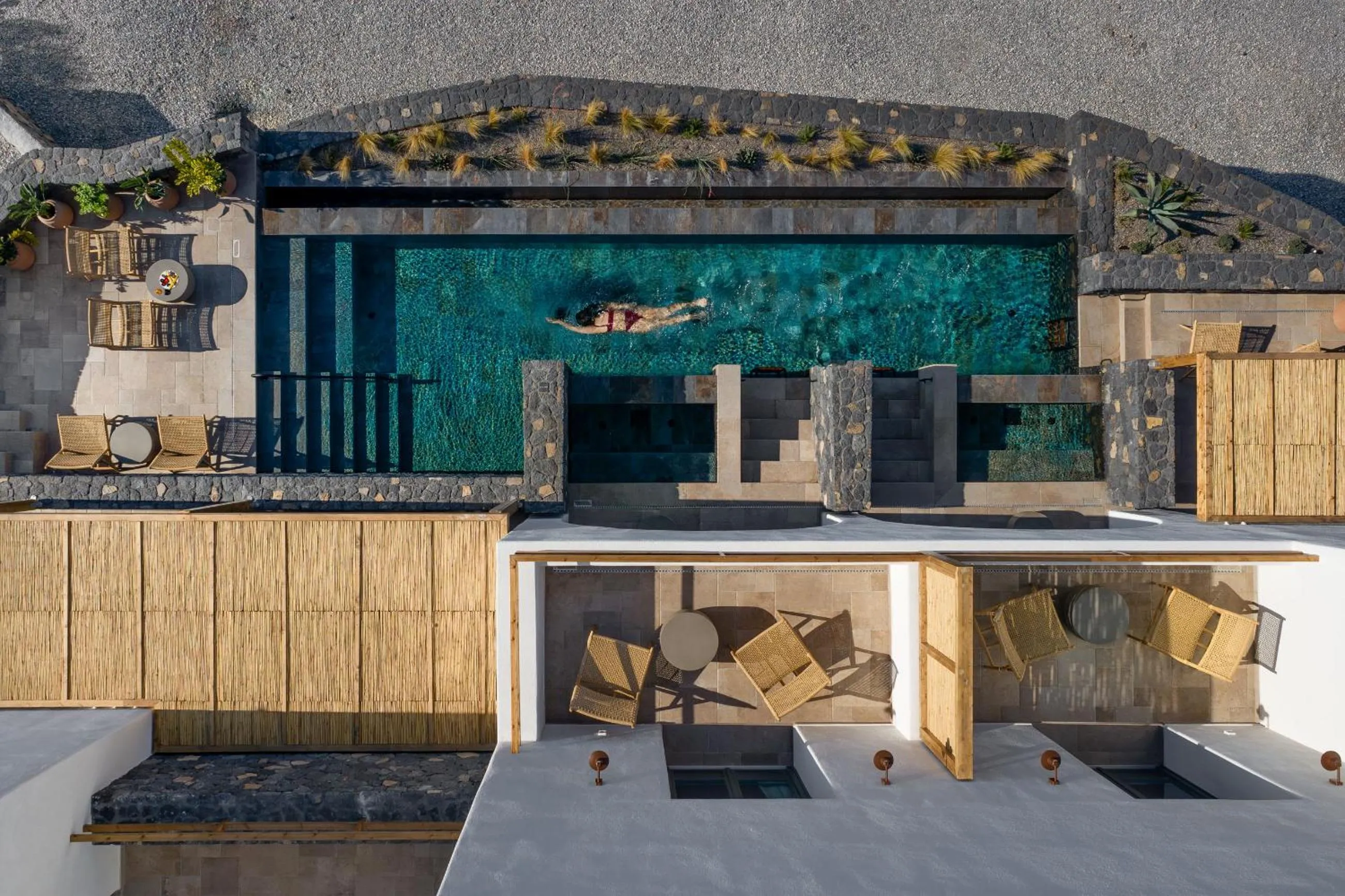 Property building in Klοstrá