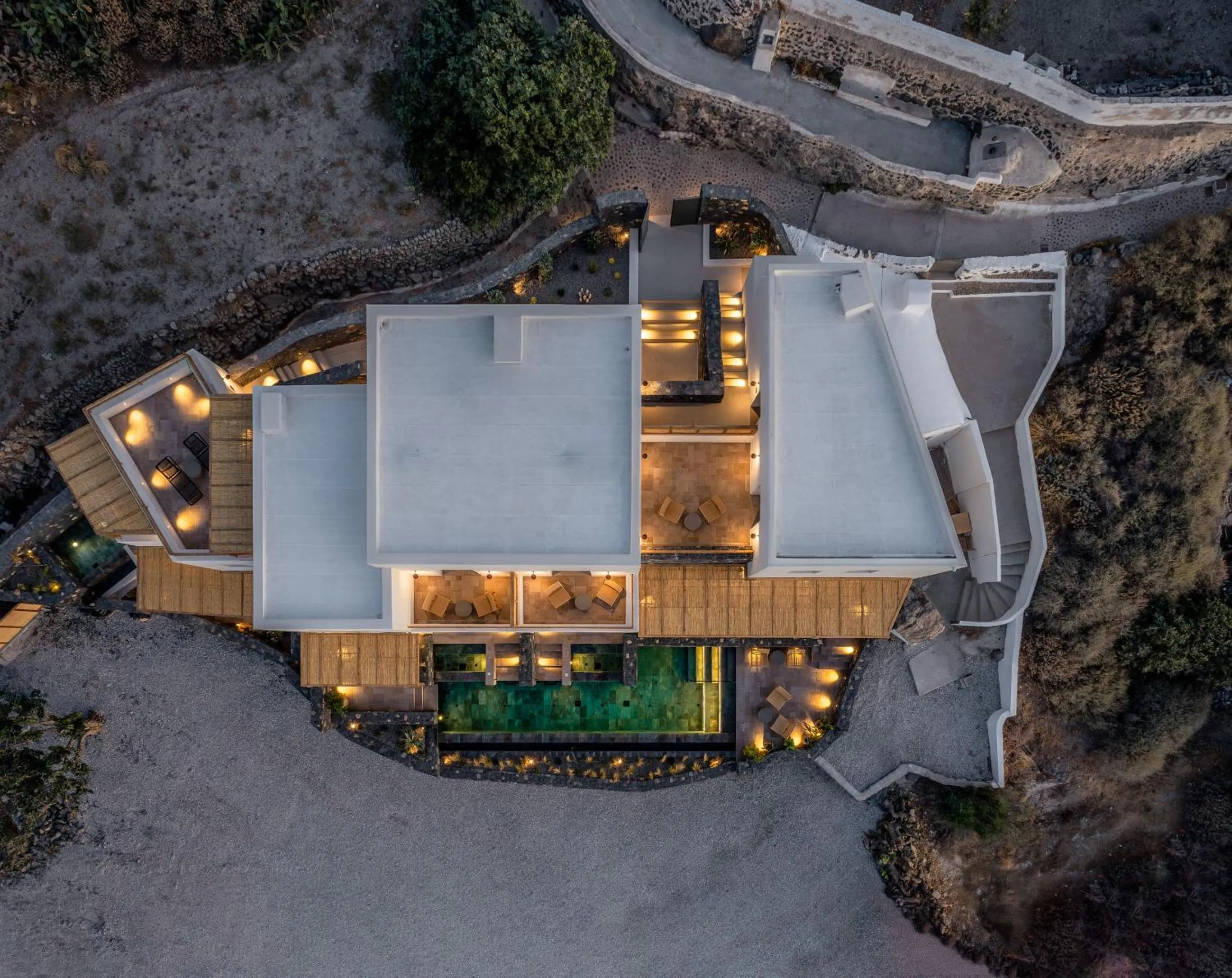 Property building in Klοstrá