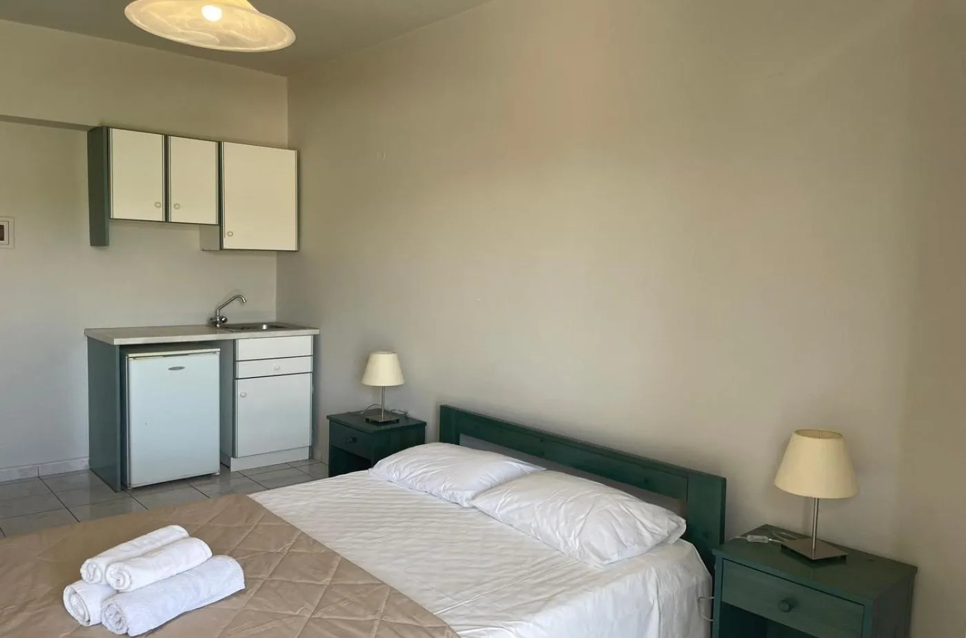 Bed in Mariannis Studios