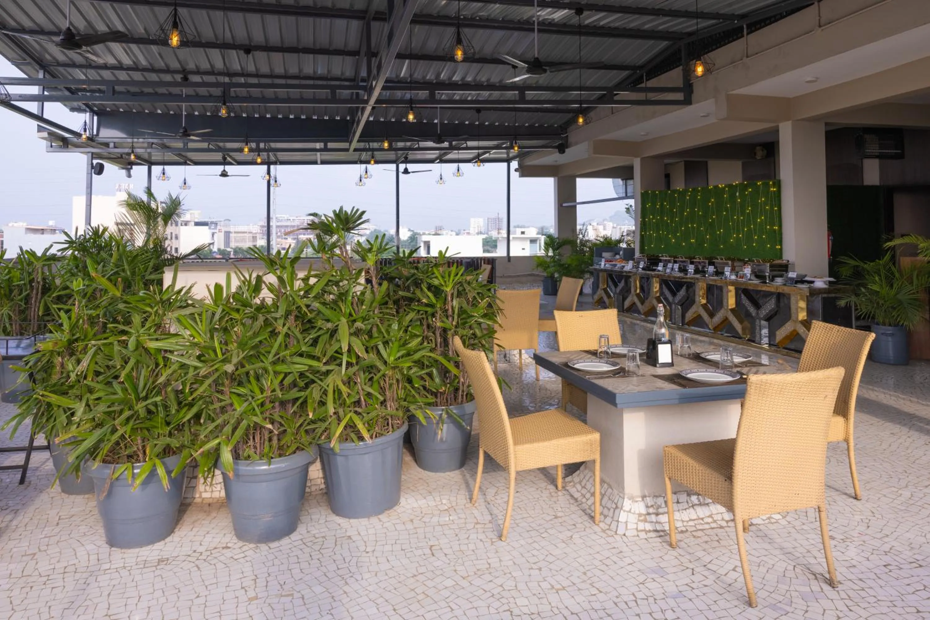 Pravasa Stay Near Luv Kush Square