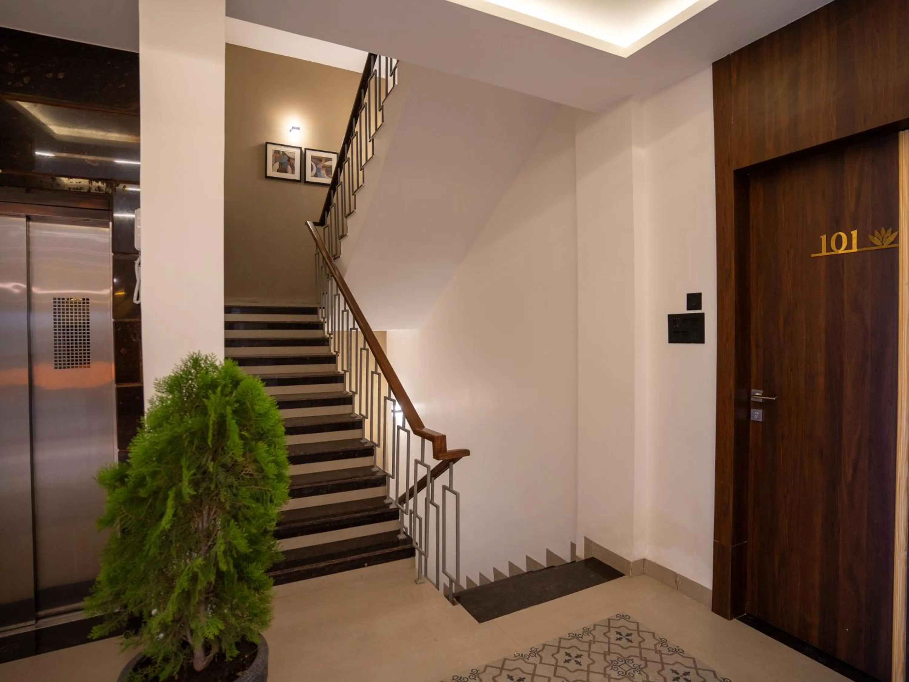 elevator in Pravasa Stay Near Luv Kush Square