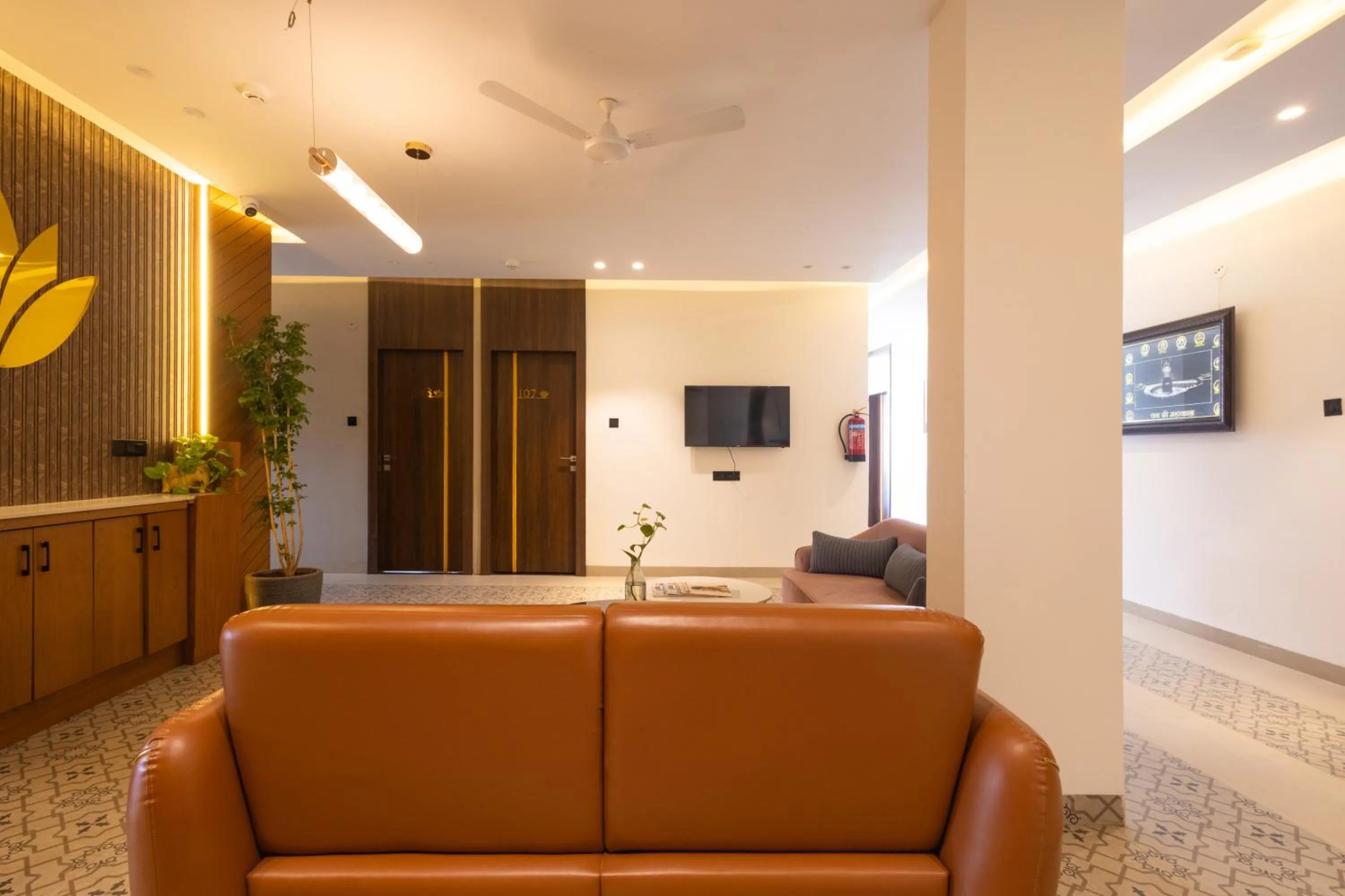 Pravasa Stay Near Luv Kush Square