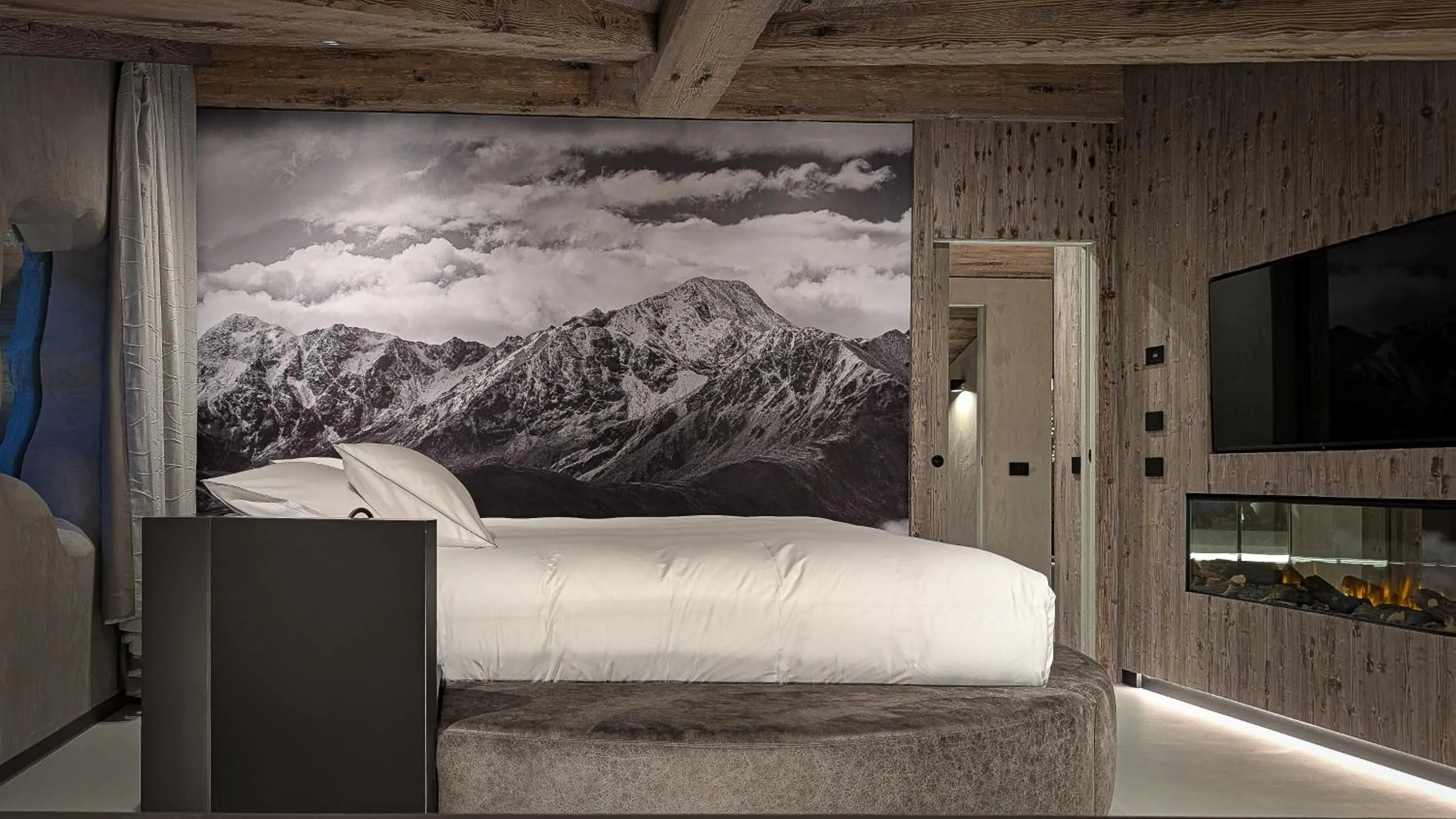 Bed in Mohe Boutique Hotel