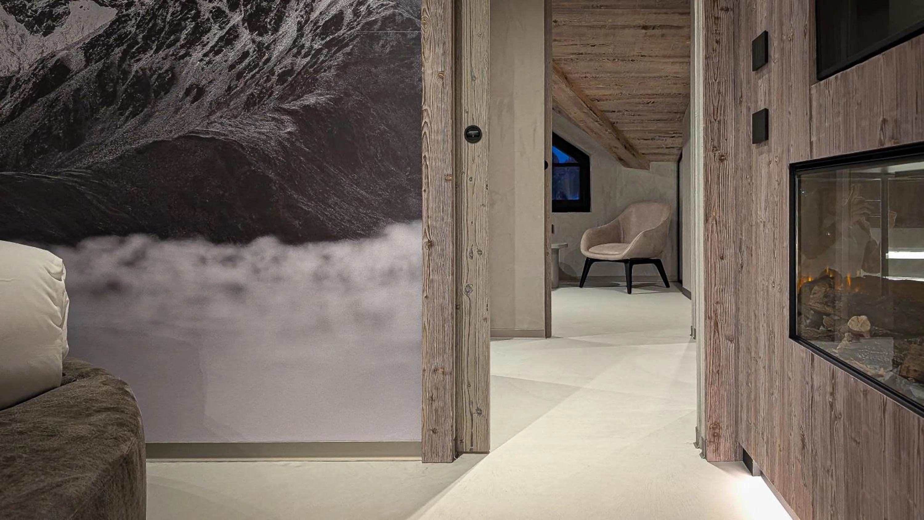 Photo of the whole room in Mohe Boutique Hotel