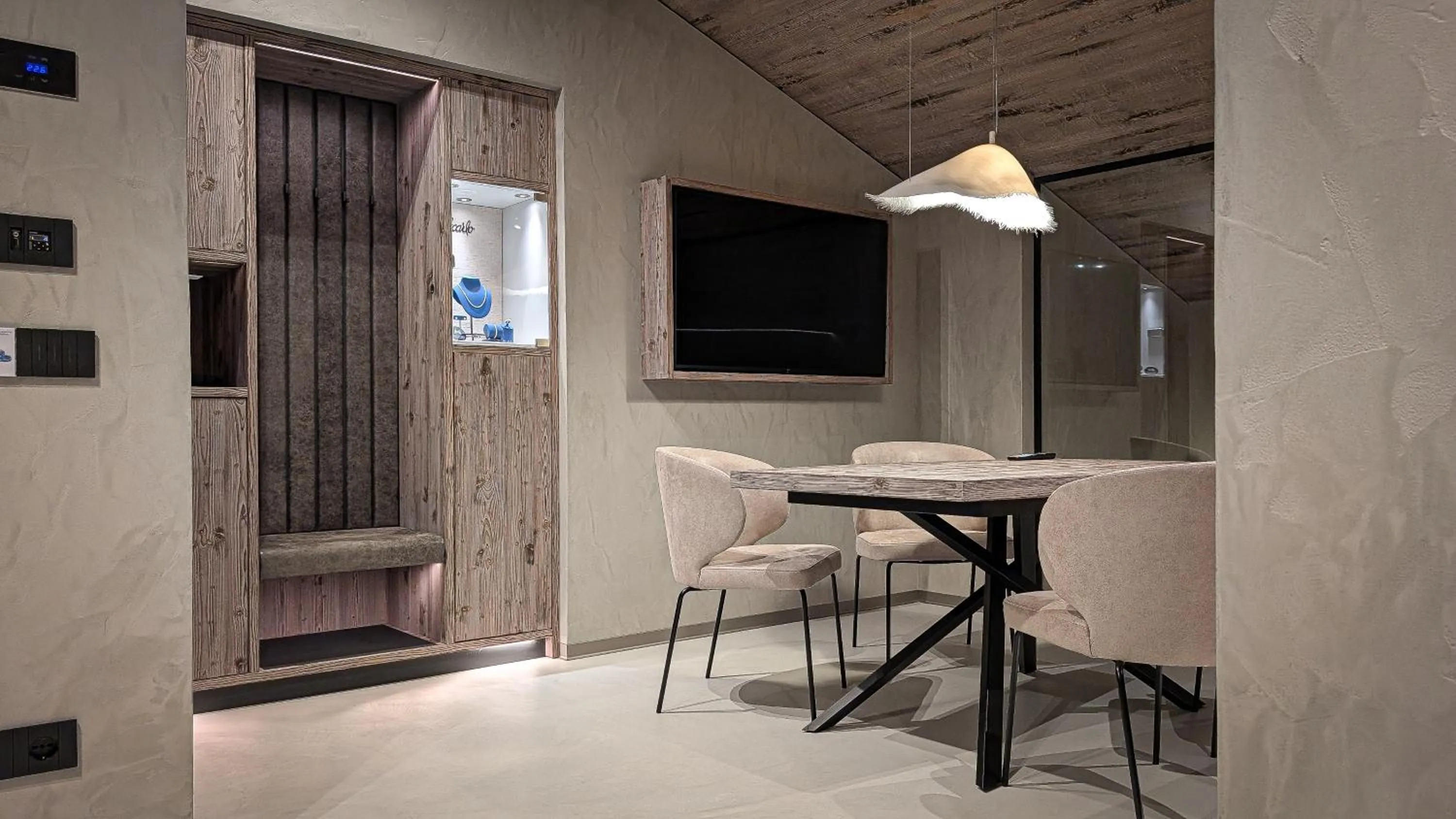 TV and multimedia in Mohe Boutique Hotel