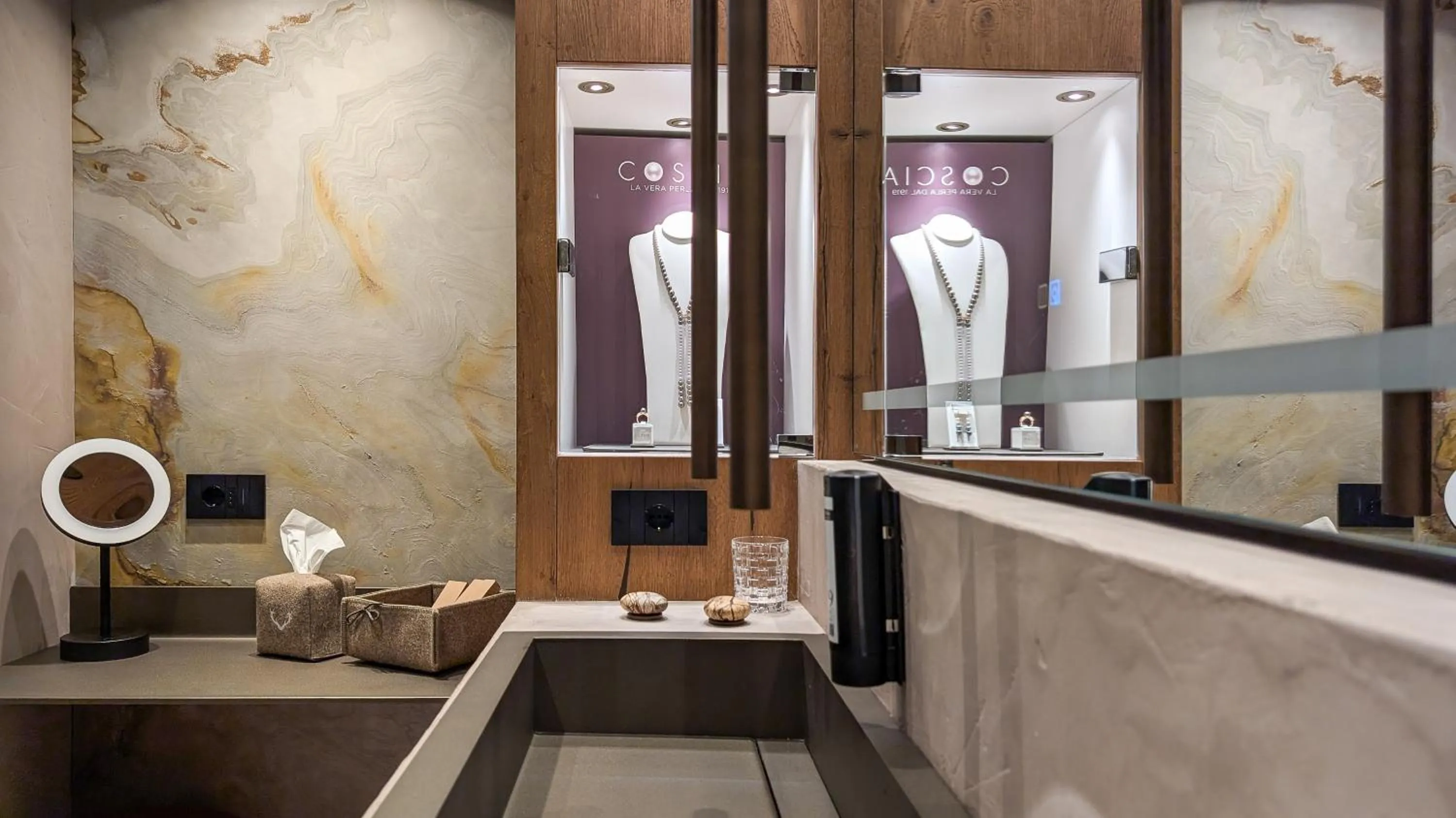 Bathroom in Mohe Boutique Hotel