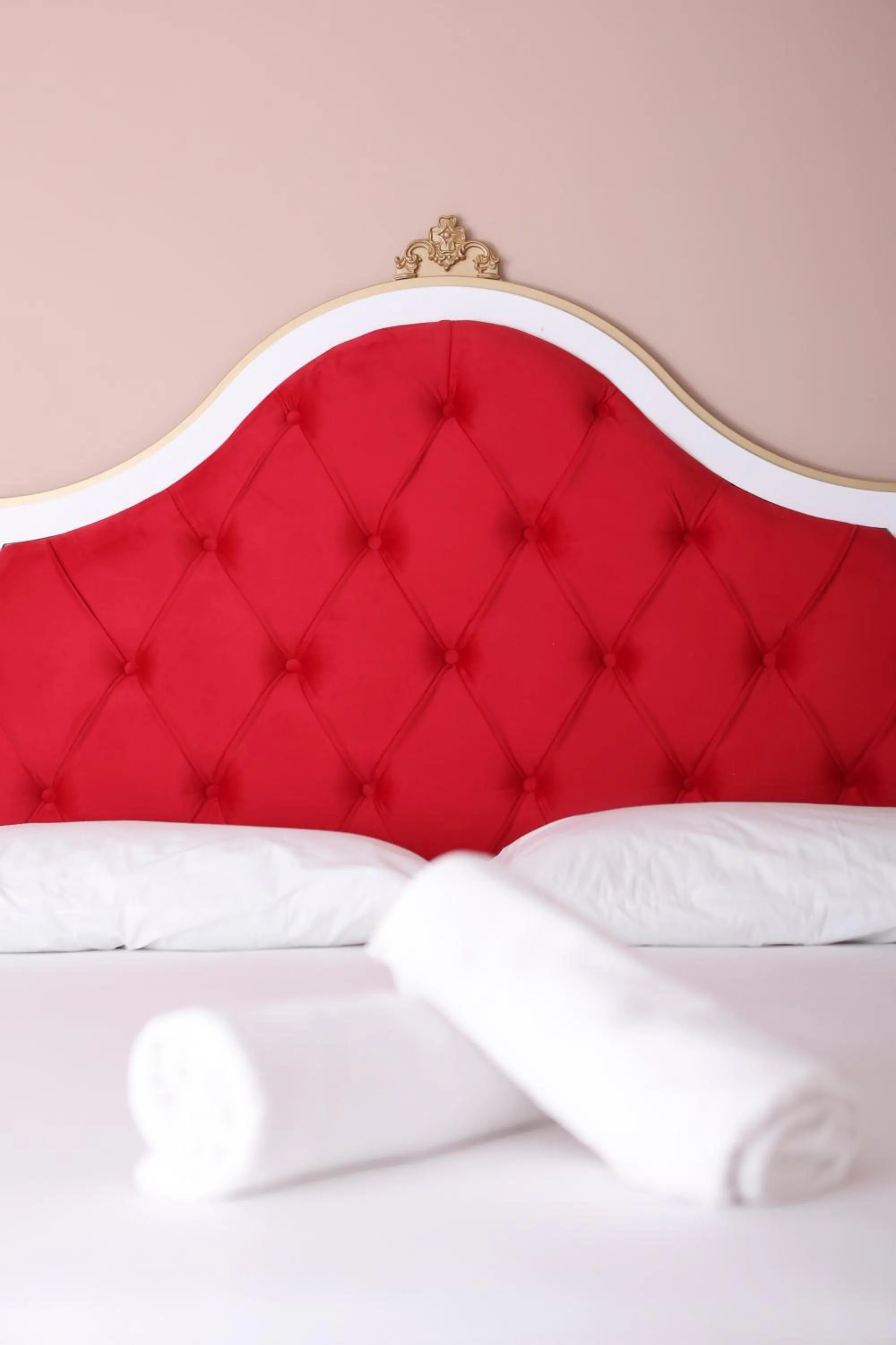 Emar Hotel