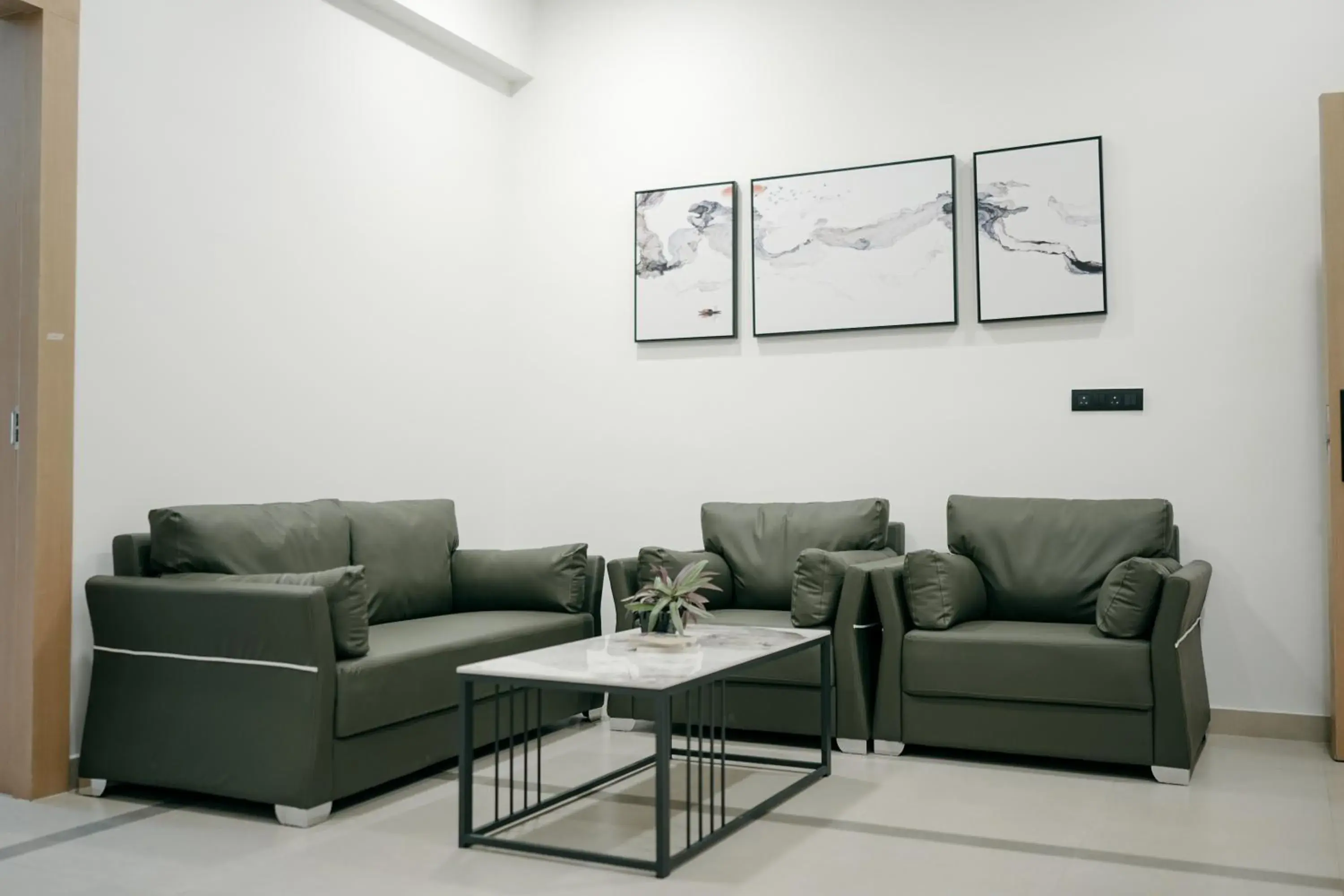 Three-Bedroom Apartment with View in Atmosfera Bengaluru, India Three-Bedroom Apartment with View in Atmosfera Bengaluru, India