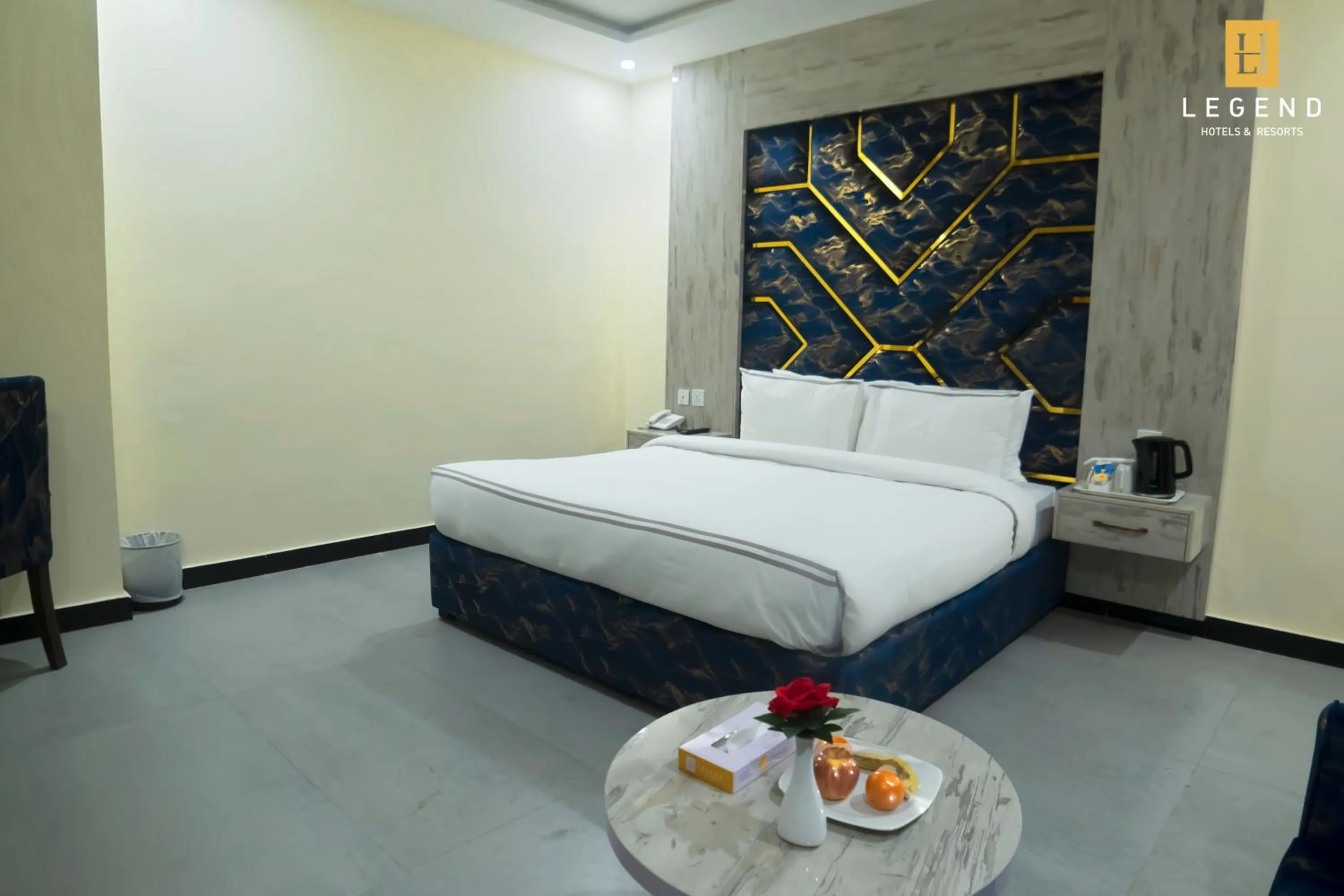Bed in Legend Hotel Kalam