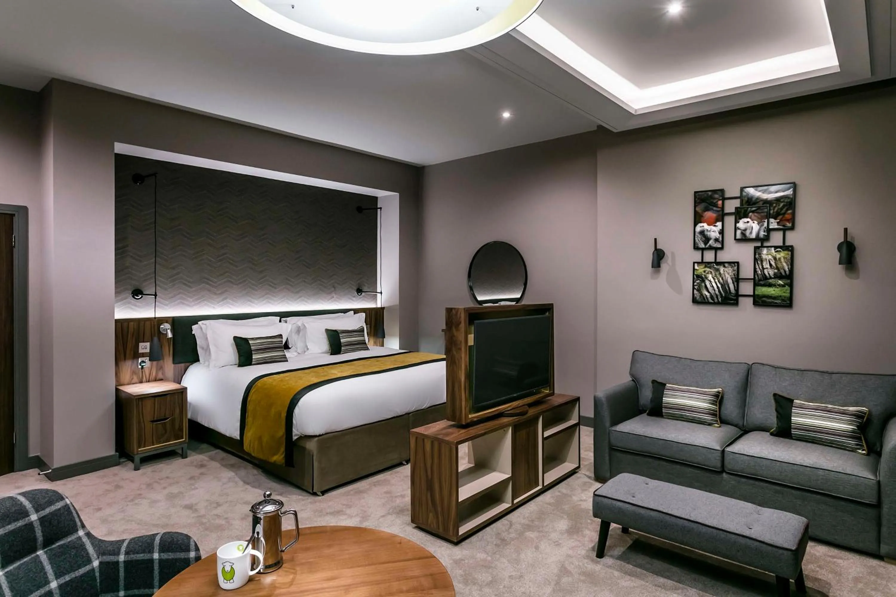 Photo of the whole room, Bed in Castle Green Hotel In Kendal, BW Premier Collection