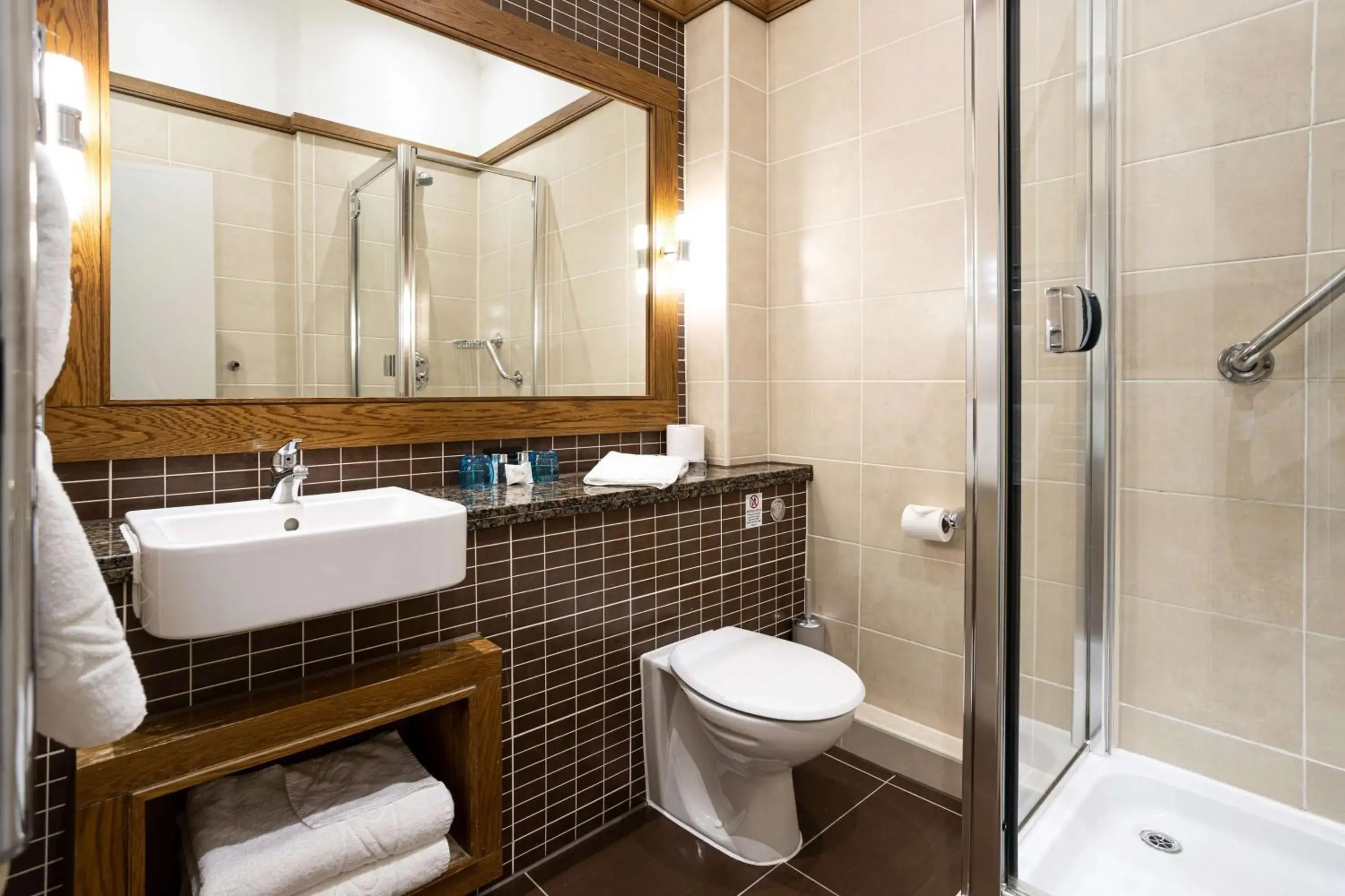 Bathroom in Castle Green Hotel In Kendal, BW Premier Collection Bathroom in Castle Green Hotel In Kendal, BW Premier Collection