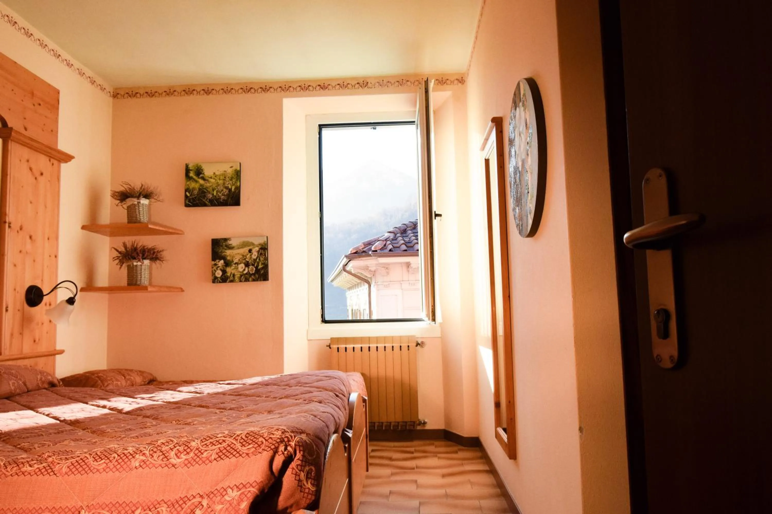 Bedroom, Bed in Hotel Moderno Restaurant