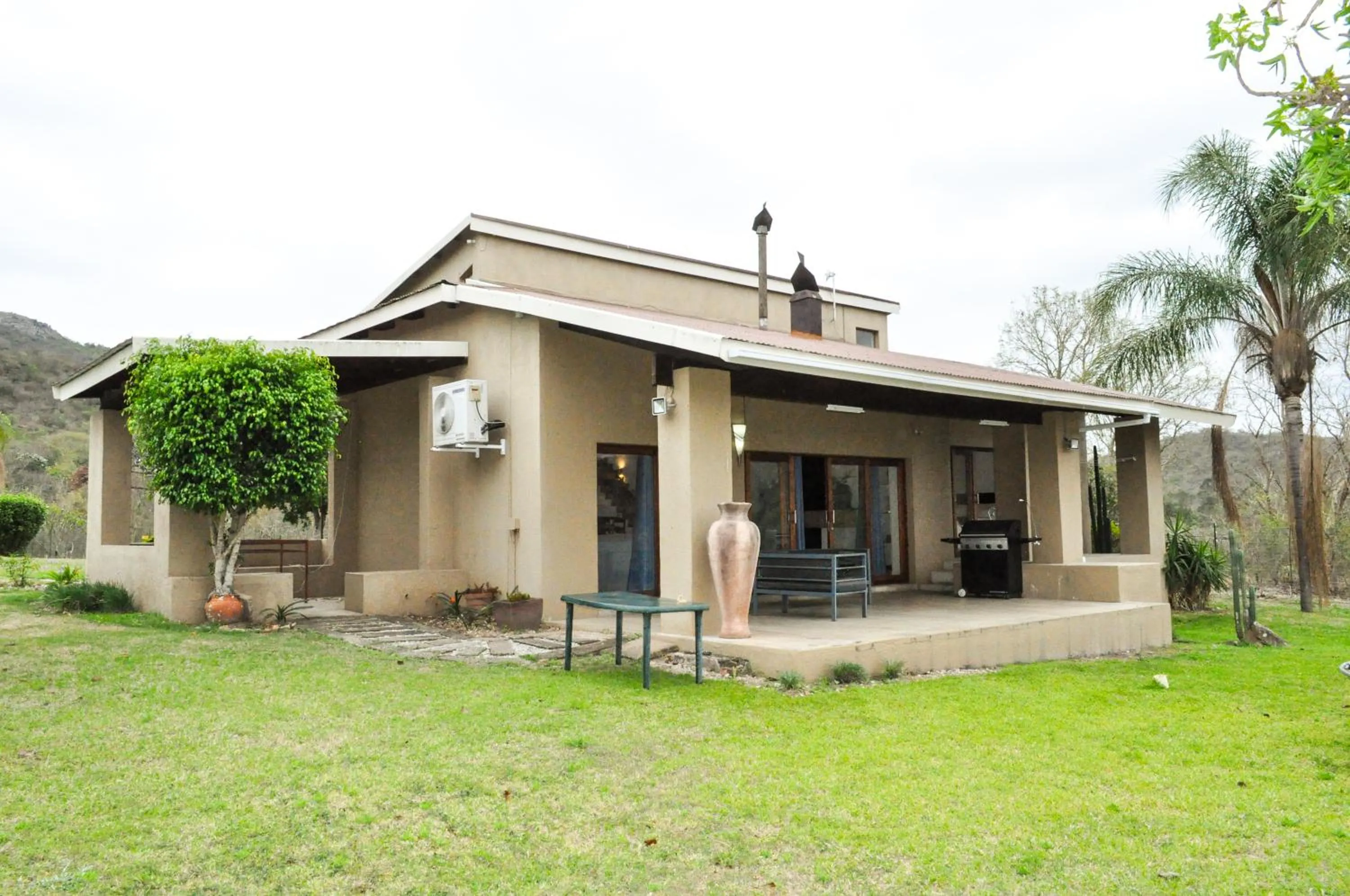 Family Room with Mountain View - single occupancy in The Sanctuary- Self Catering Accommodation