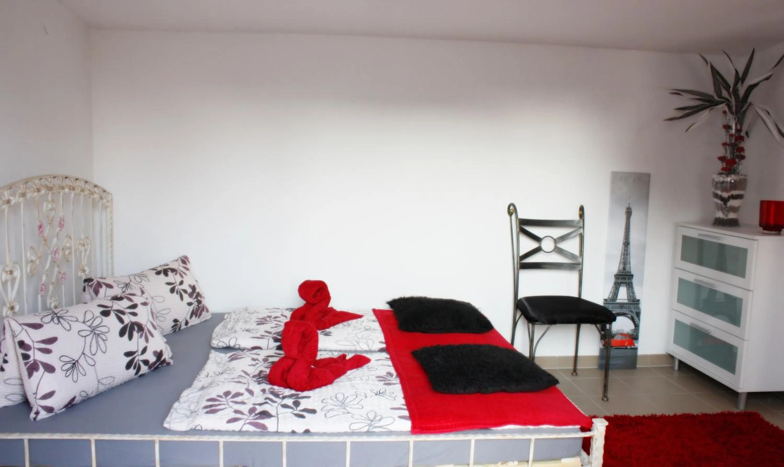 Bedroom, Bed in Agnieszkas Pension