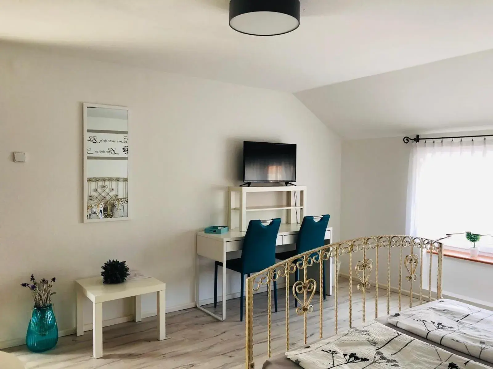 Standard Double Room with Shared Bathroom - single occupancy in Agnieszkas Pension Standard Double Room with Shared Bathroom - single occupancy in Agnieszkas Pension