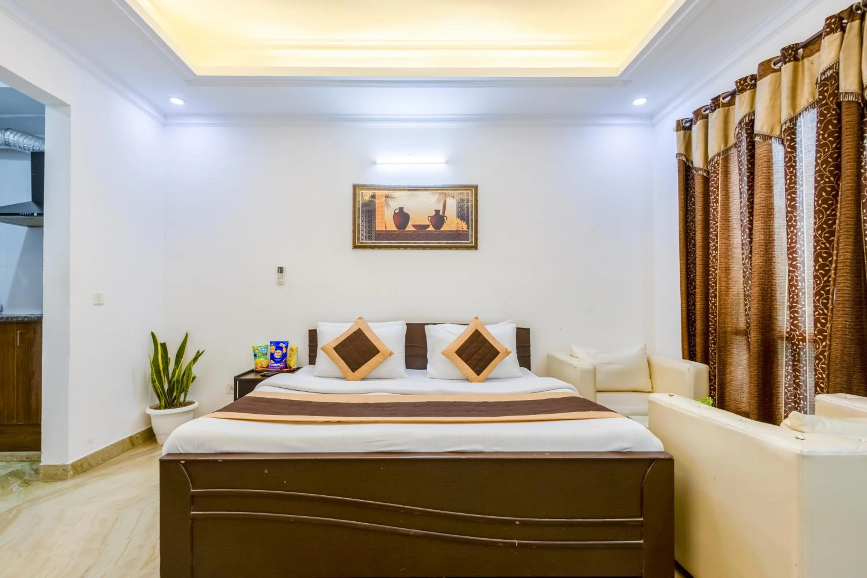 Bedroom, Bed in Hotel Ashiyana Elite I Near Dlf Golf Course Road I Gurgaon