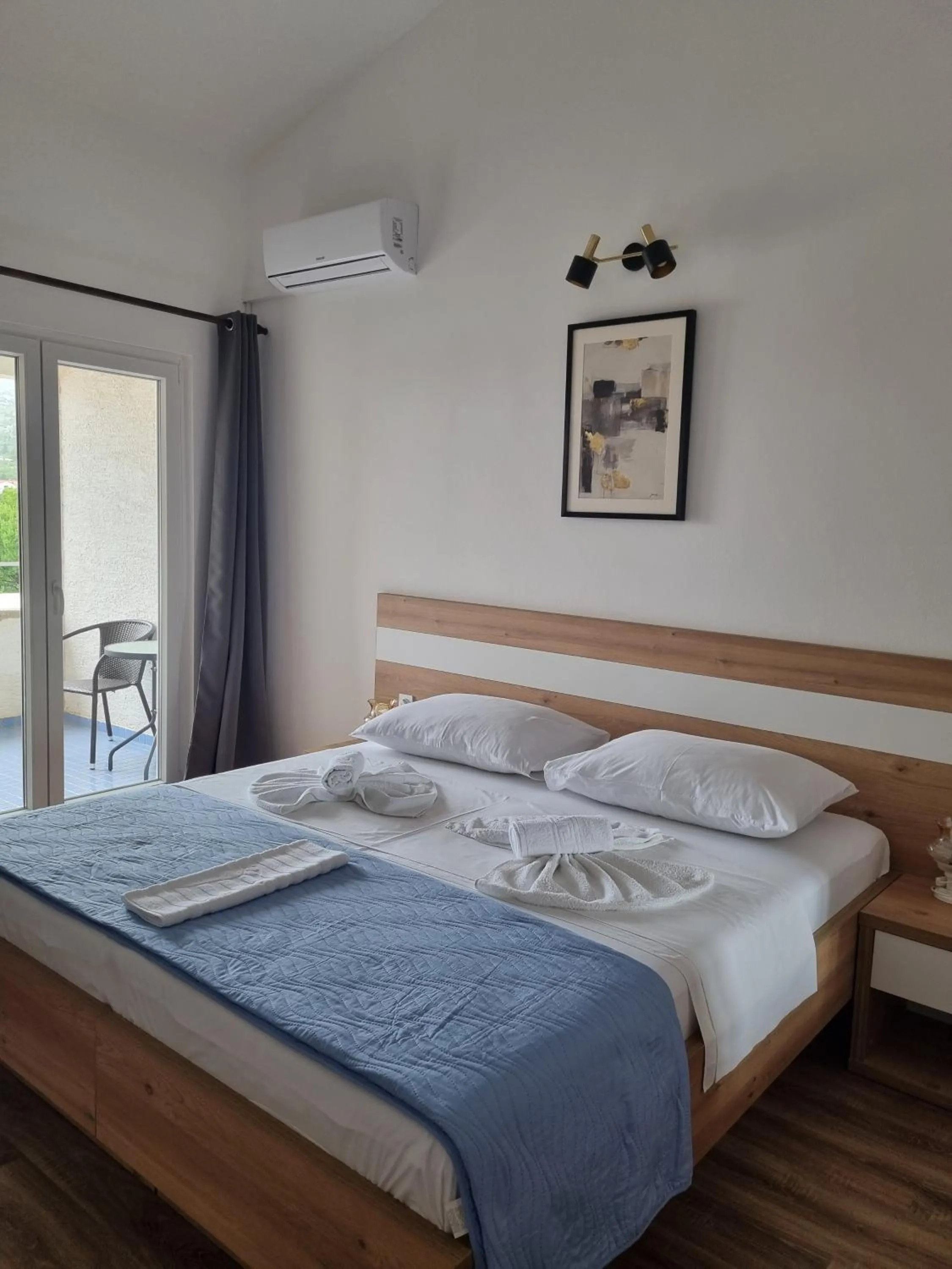Bedroom, Bed in Bed and Breakfast MIRAMAR