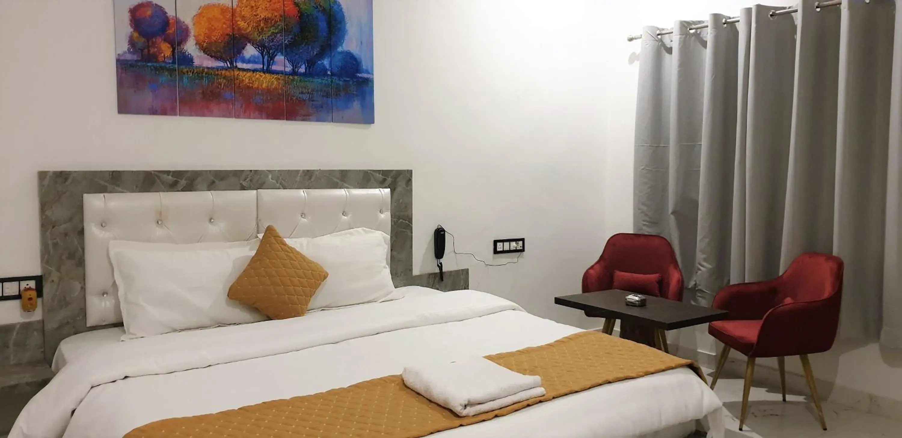 Bed in Cloud Forest Bed in Cloud Forest