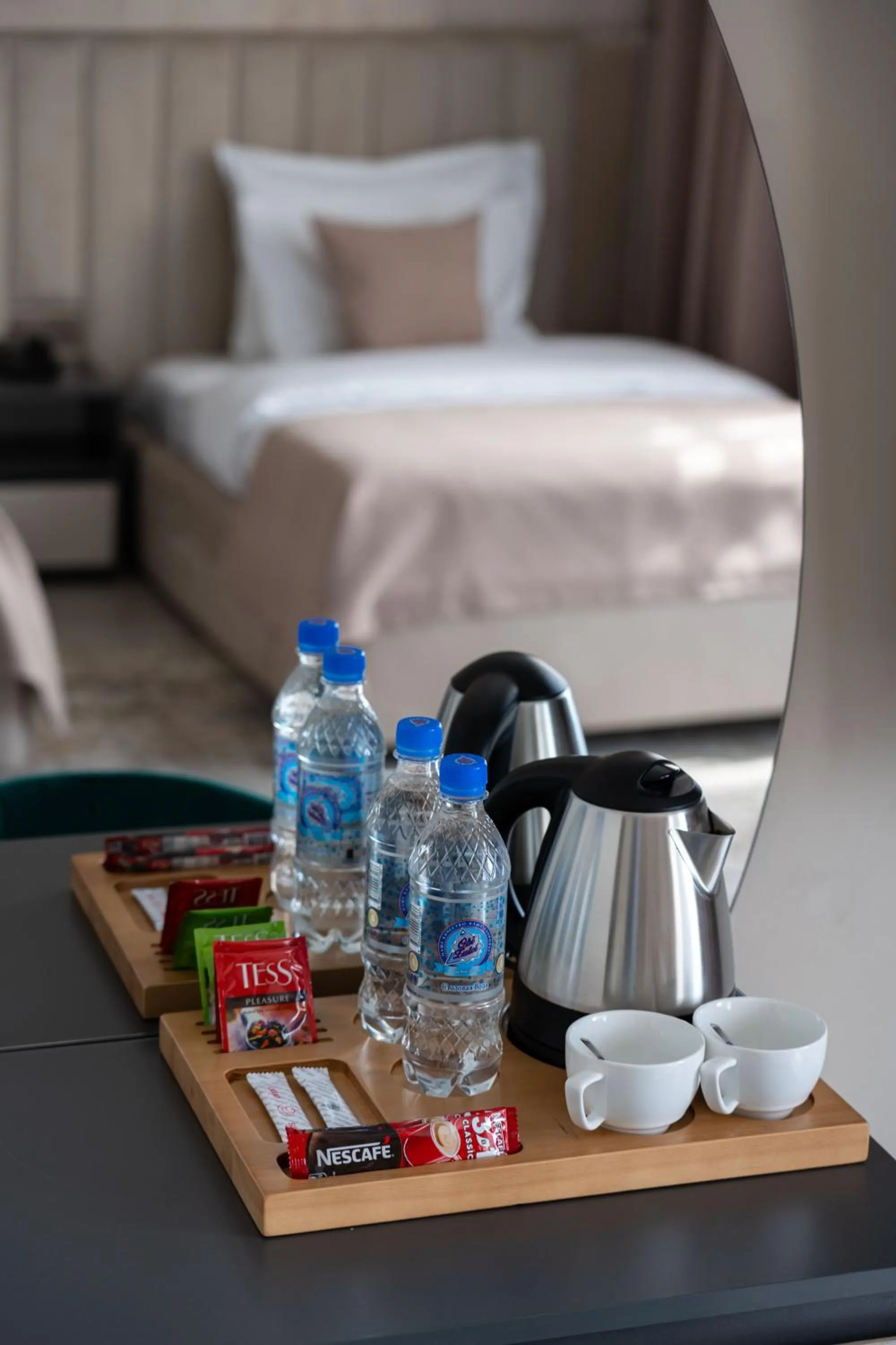 Coffee/tea facilities, Bed in Kiropol Hotel & Restaurant