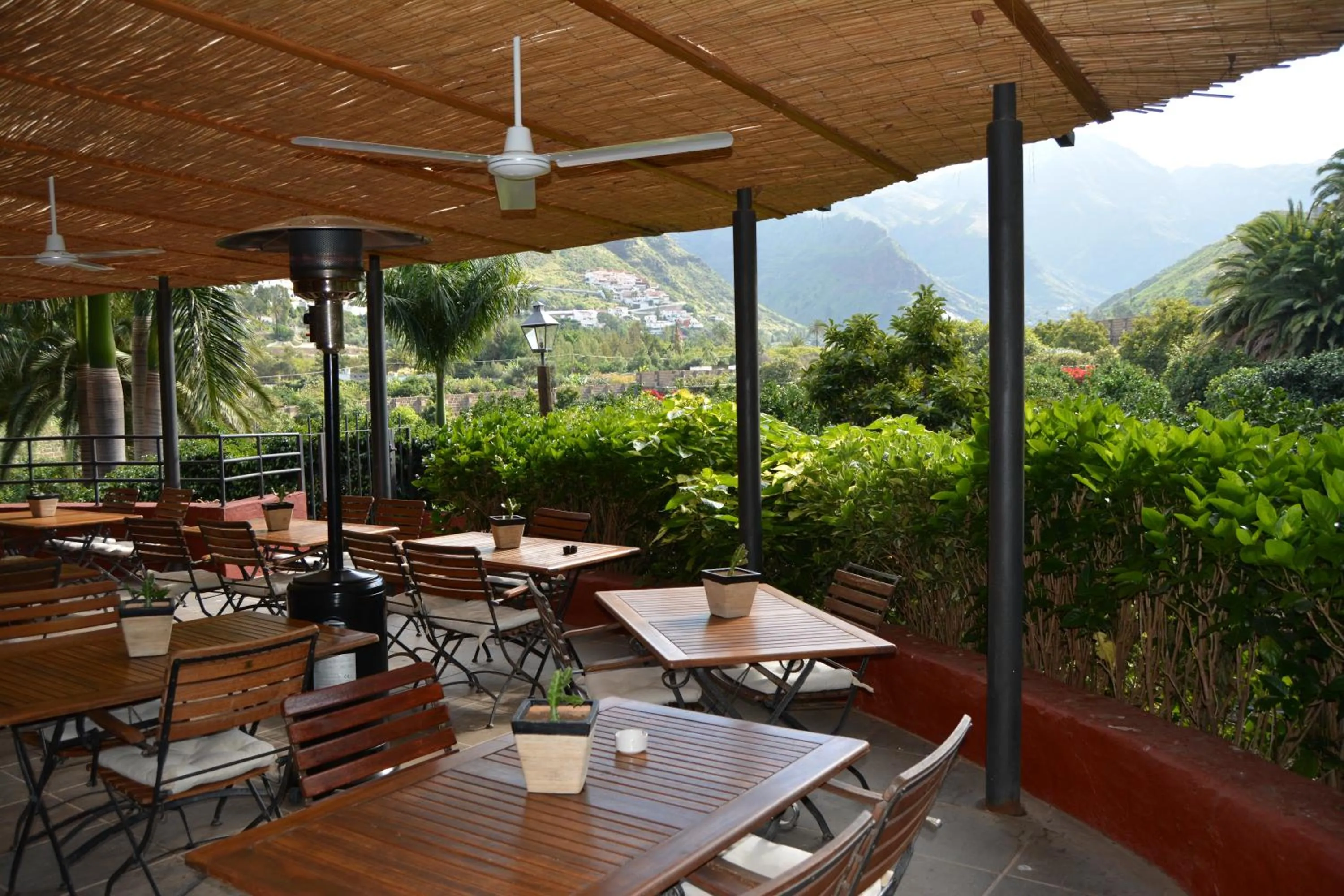 Restaurant/places to eat in Hotel Rural Las Longueras