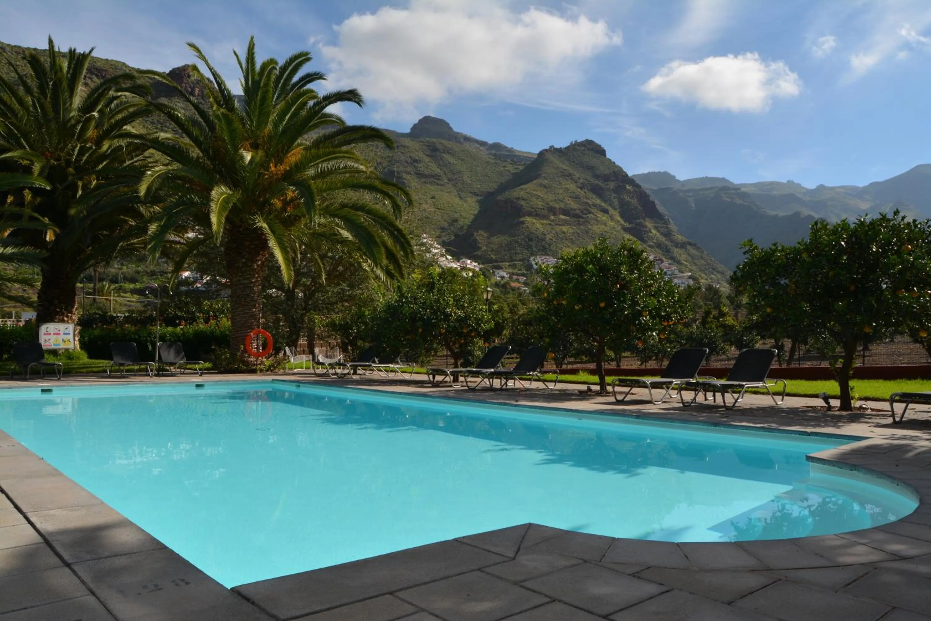 Swimming pool in Hotel Rural Las Longueras