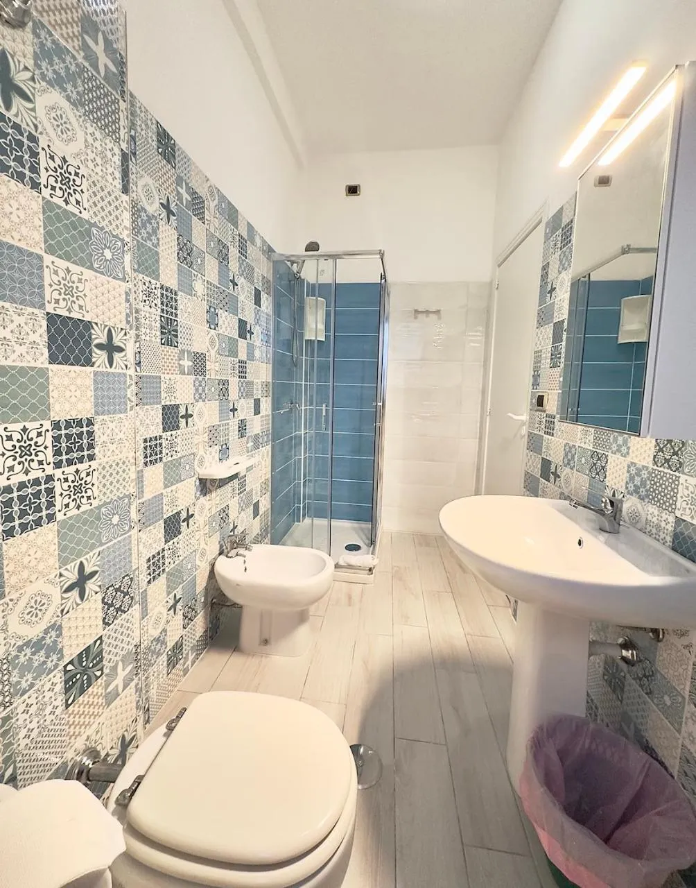 Toilet in Hotel Le Tre Caravelle