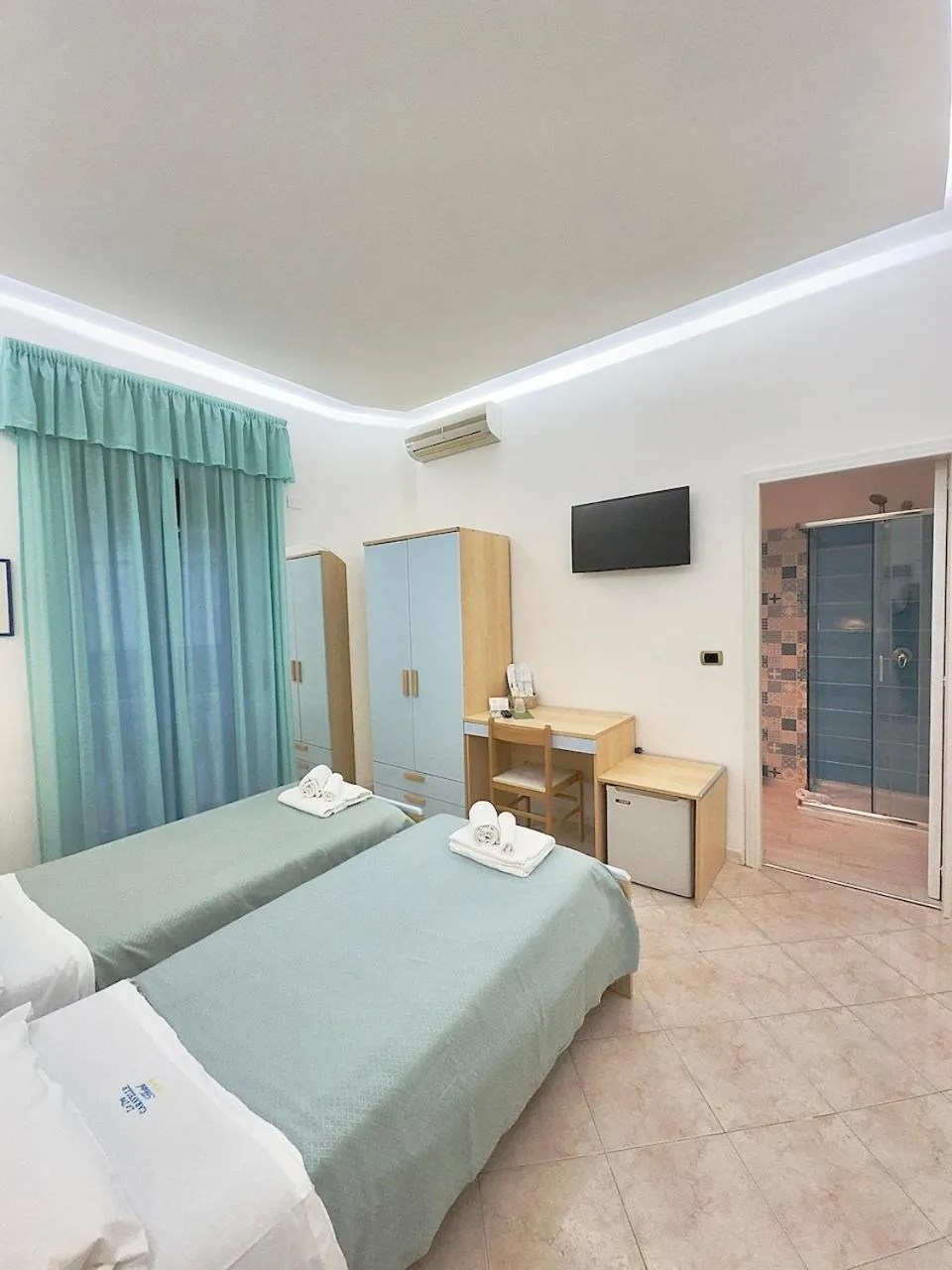 Bedroom, Bed in Hotel Le Tre Caravelle