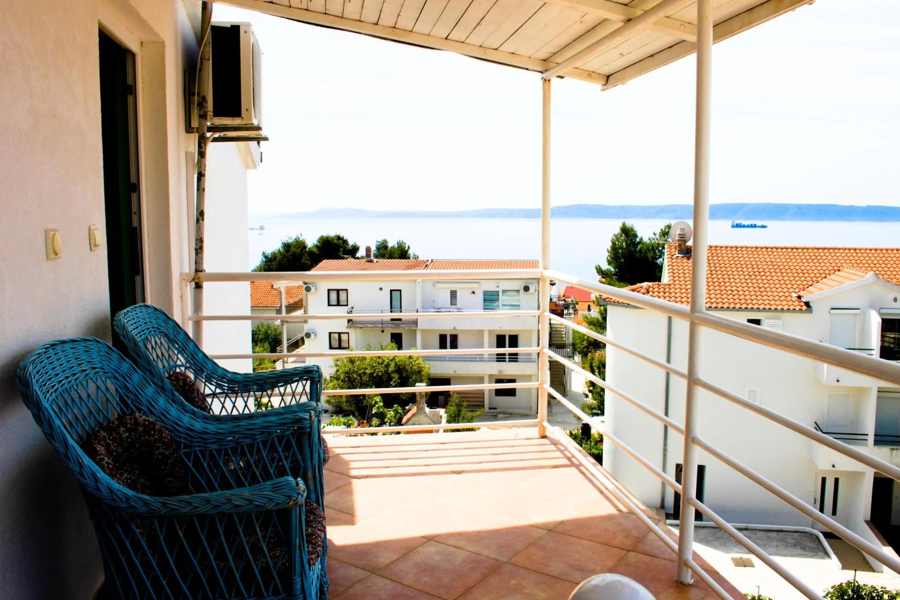 Day in Apartments Niko