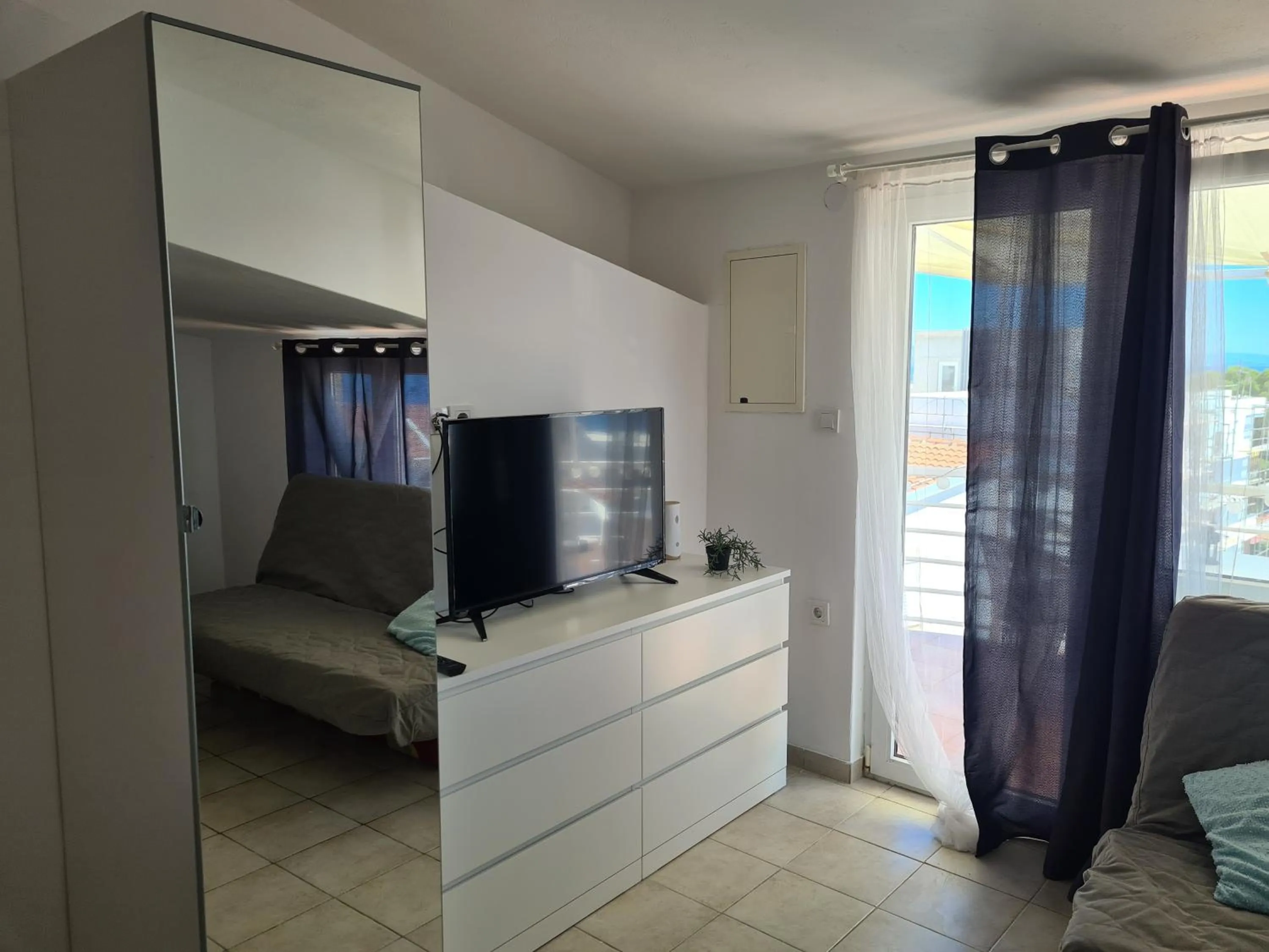 Living room, Bed in Apartments Niko